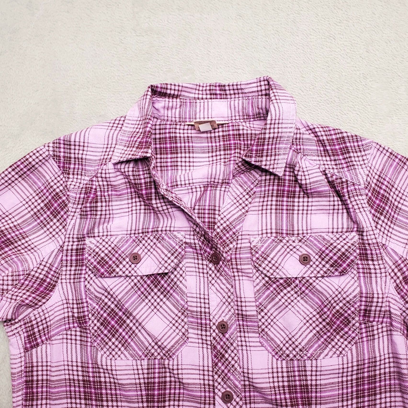 Pinko Duluth Trading Shirt Womens XS Pink Plaid Flannel Outdoors Button Up Casual Classic Shirt Womens XS Pink Plaid Flannel Outdoors Button Up Size XS / US 0-2 / IT 36-38 - 2 Thumbnail