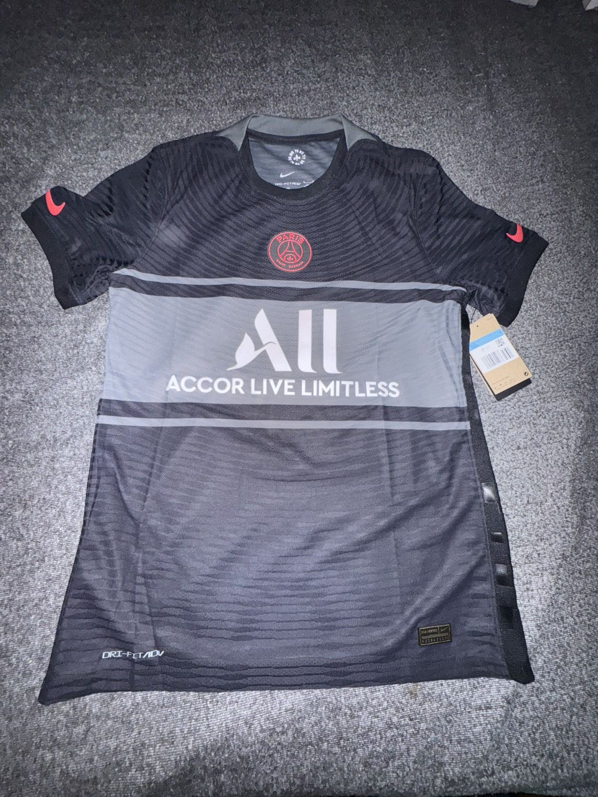 Messi 2021/22 PSG Third Jersey