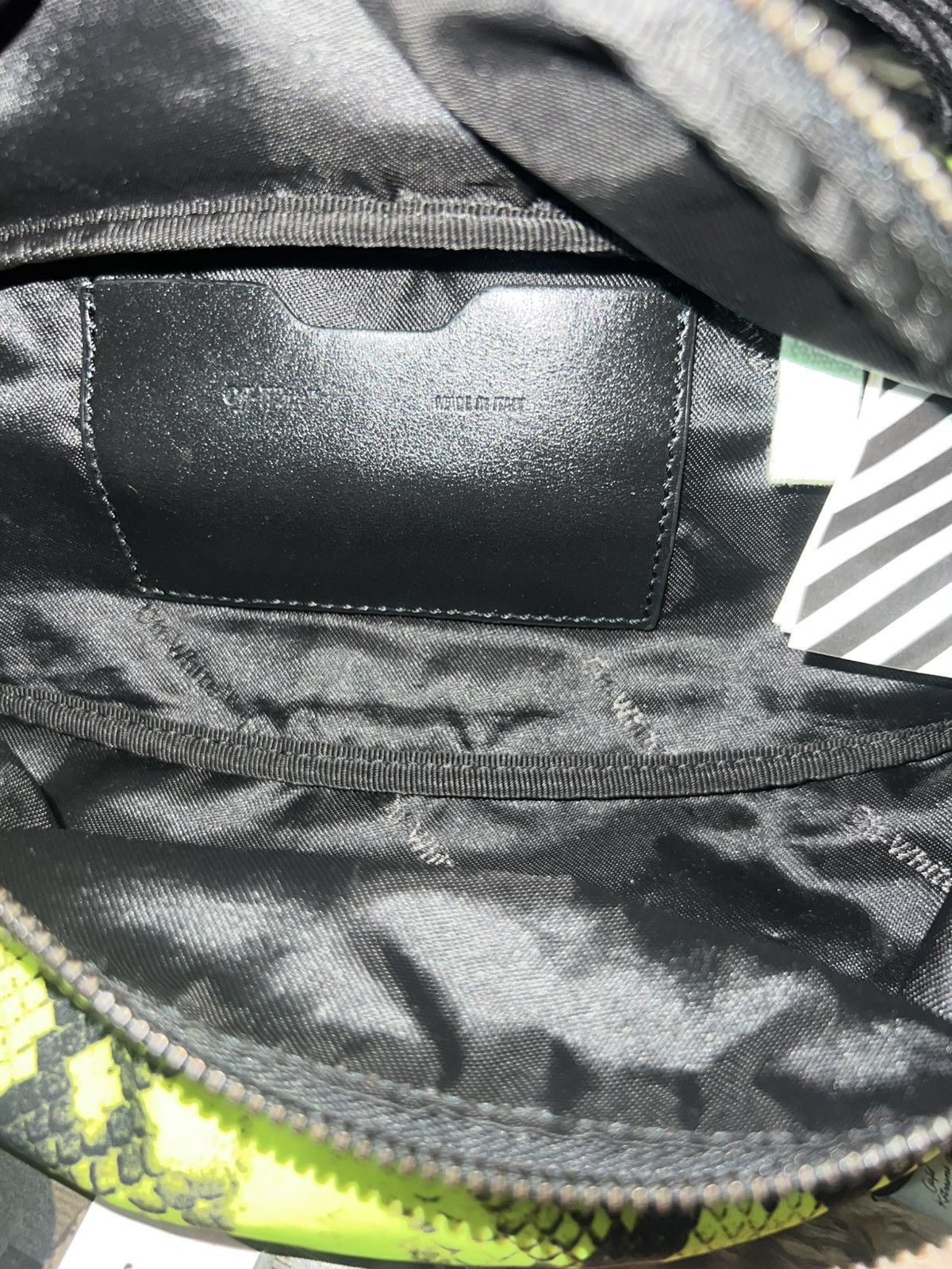 Off-White × Virgil Abloh Off-White Neon Green Black Python Print Belt Bag Virgil Size ONE SIZE - 17 Thumbnail