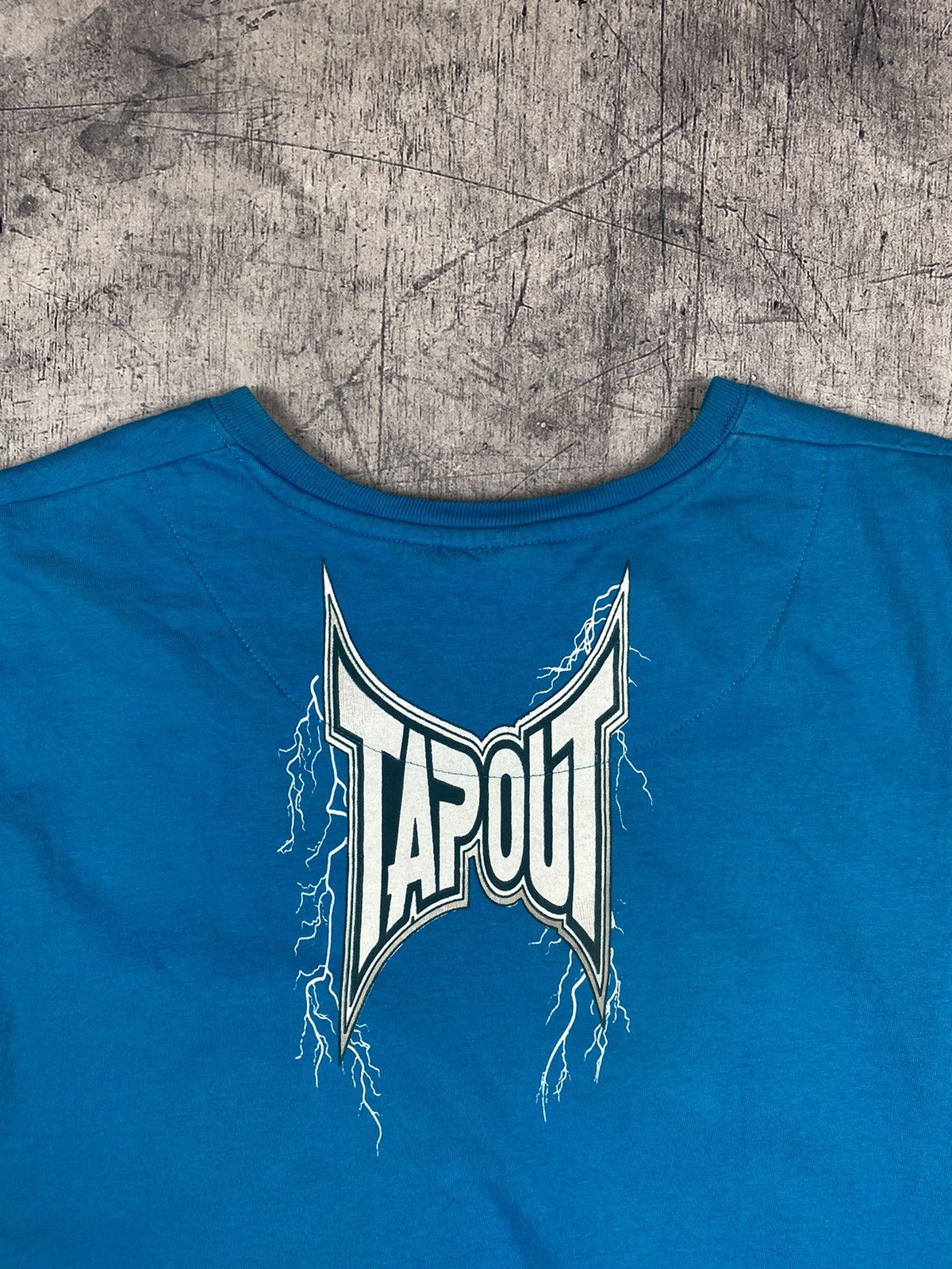 Tapout Vintage Tapout Big Logo Y2K Tee T Shirt Size US L / EU 52-54 / 3 - 9 Thumbnail