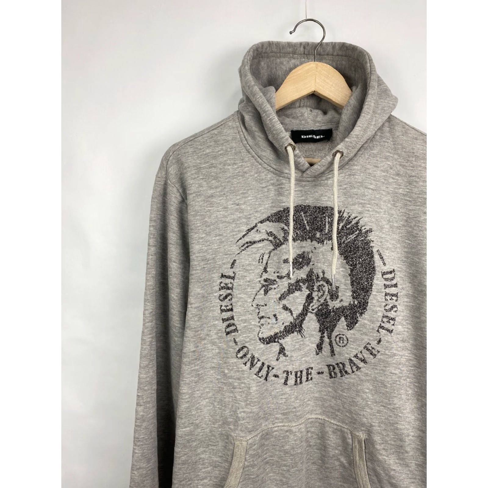 Diesel VINTAGE Diesel Hoodie Mens L Gray Retro Y2K Punk Hype Pullover Capable Measurements 60 cm 66 cm 48 cm 64 cm Size US L / EU 52-54 / 3 - 3 Thumbnail