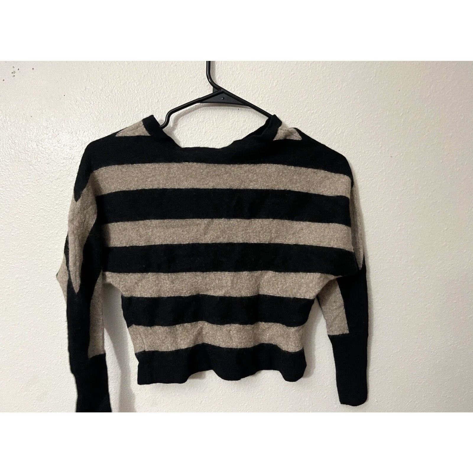 Bcbgmaxazria BCBG Max Azria Briwm Black Striped Wool Cashmere Blend Crew-Neck Sweater Size XS Size XS / US 0-2 / IT 36-38 - 2 Thumbnail