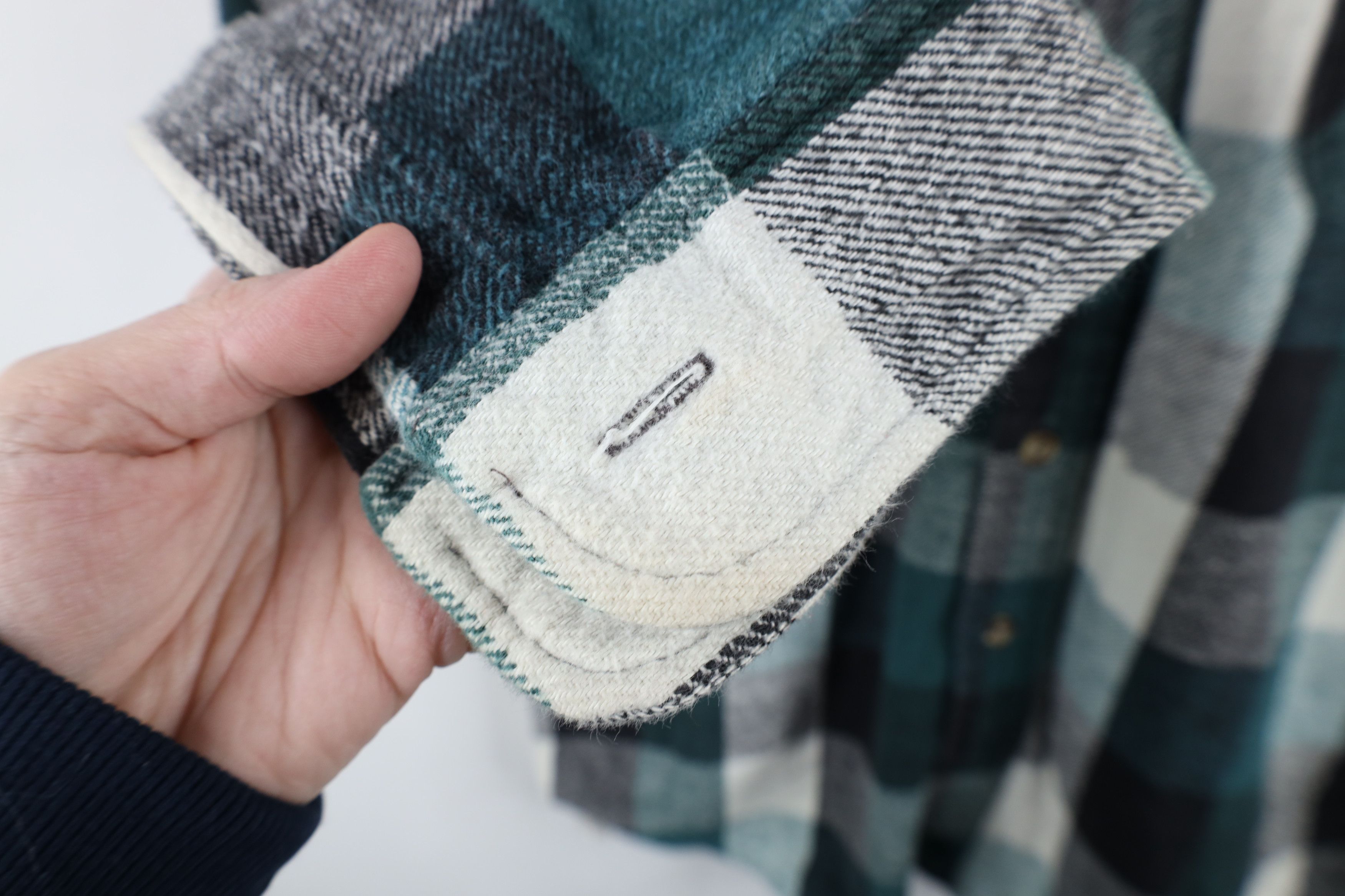 Vintage Vintage 90s Streetwear Heavyweight Button Shirt Plaid Size US M / EU 48-50 / 2 - 6 Thumbnail
