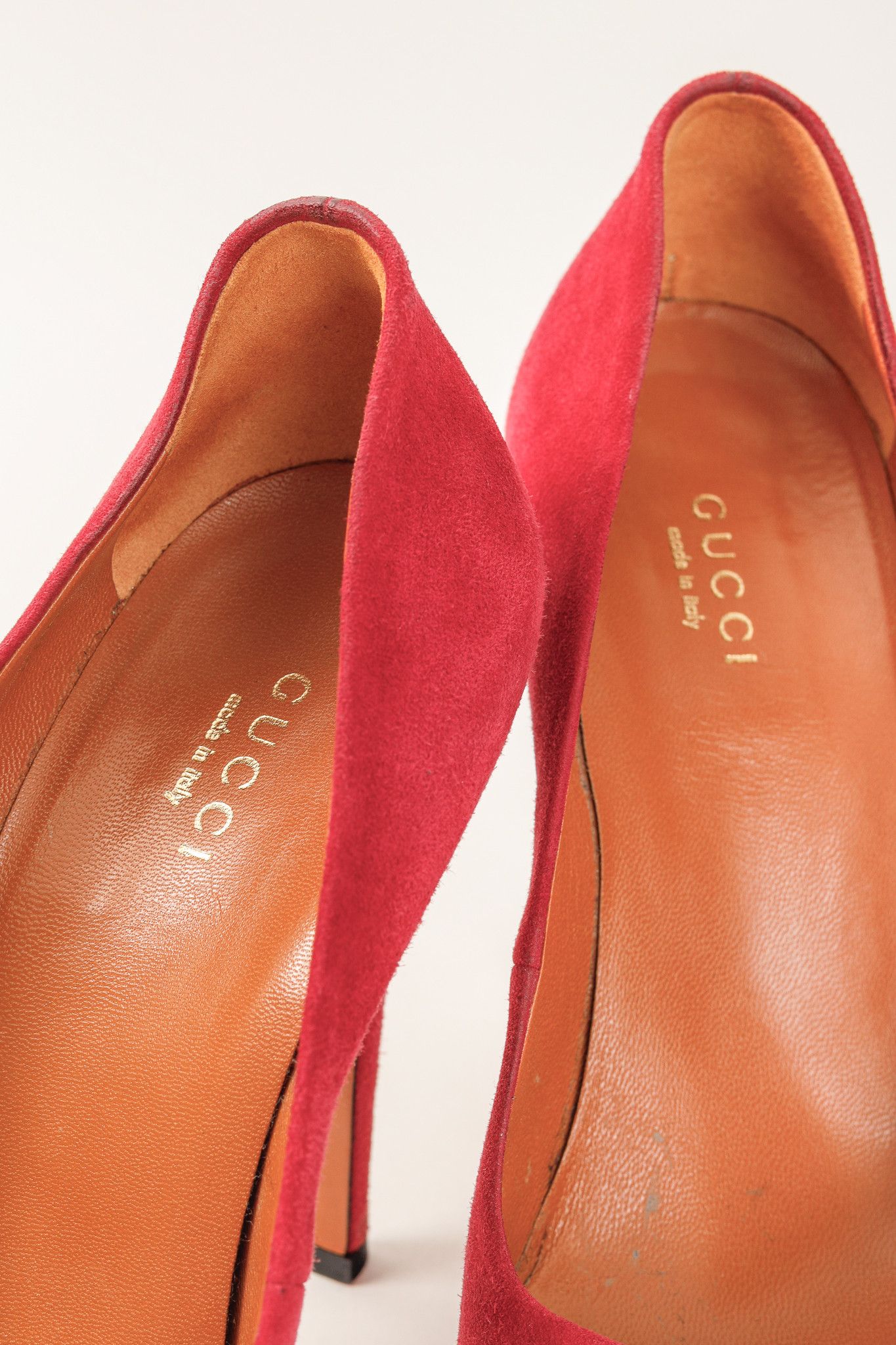 Gucci Gucci Raspberry Suede Platform Round-Toe Stiletto Pumps Size US 6 / IT 36 - 9 Thumbnail