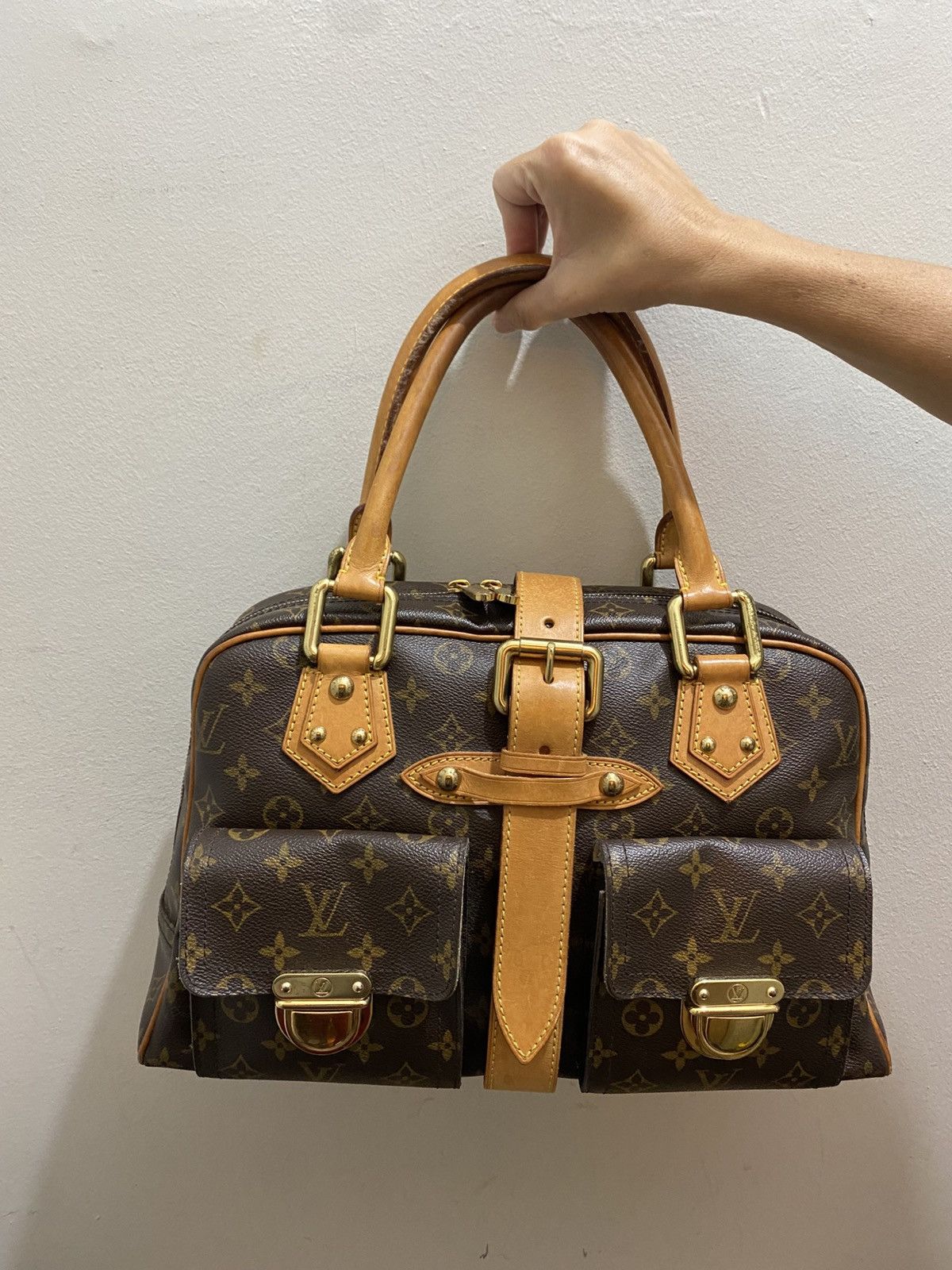 Louis Vuitton LOUIS VUITTON MANHATTAN LEATHER HANDBAG Size ONE SIZE - 7 Thumbnail