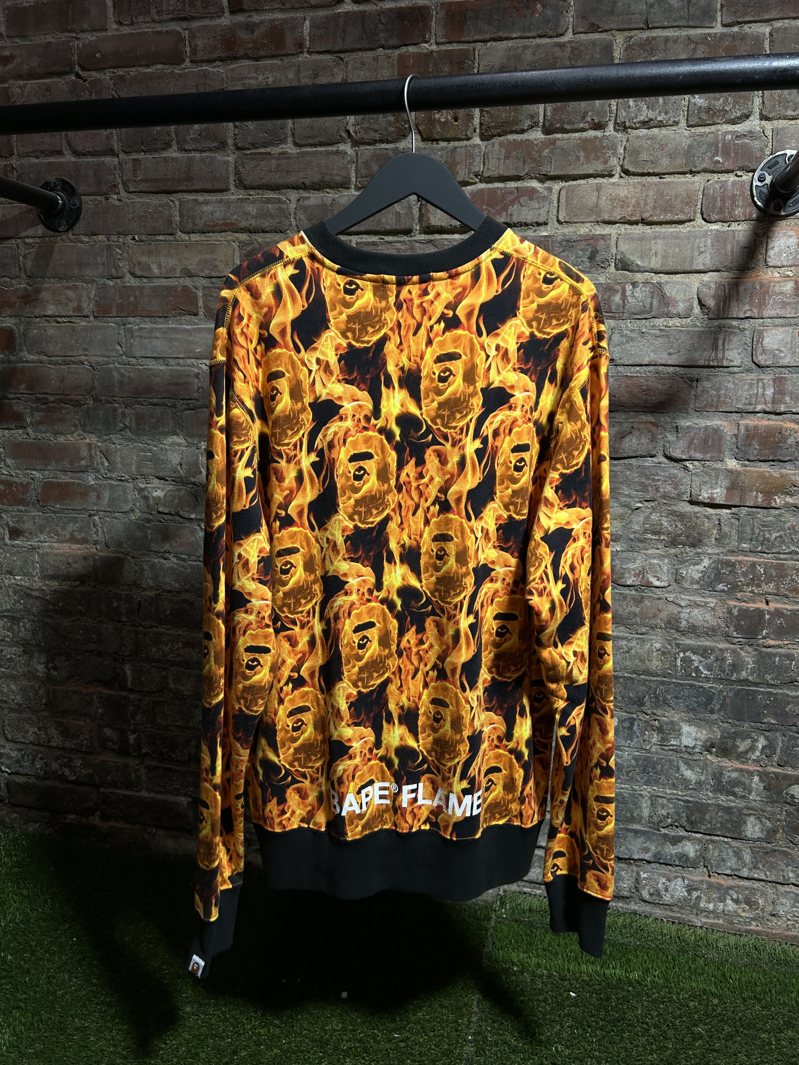 Bape Bape Flames Crewneck Size US XL / EU 56 / 4 - 2 Thumbnail