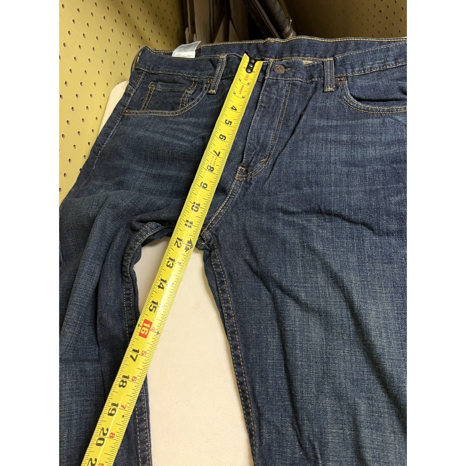 Levi's Levi's Men 569 Loose Straight Jeans 36x32 Denim Blue 100% Cotton Distressed 5-Pocket Casual Denim Jeans Mens Size US 36 / EU 52 - 6 Thumbnail