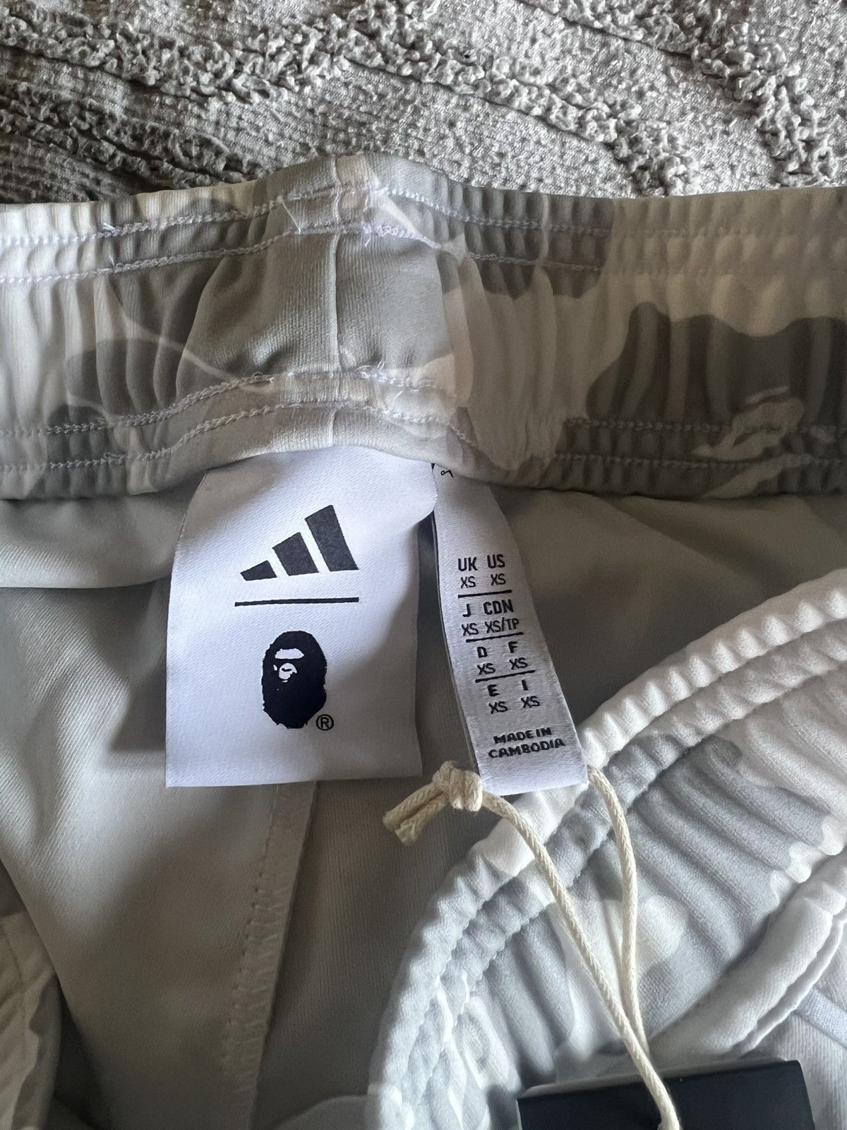 Adidas × Bape Adidas x BAPE Soccer Shorts White Size XS Size US 28 / EU 44 - 7 Thumbnail