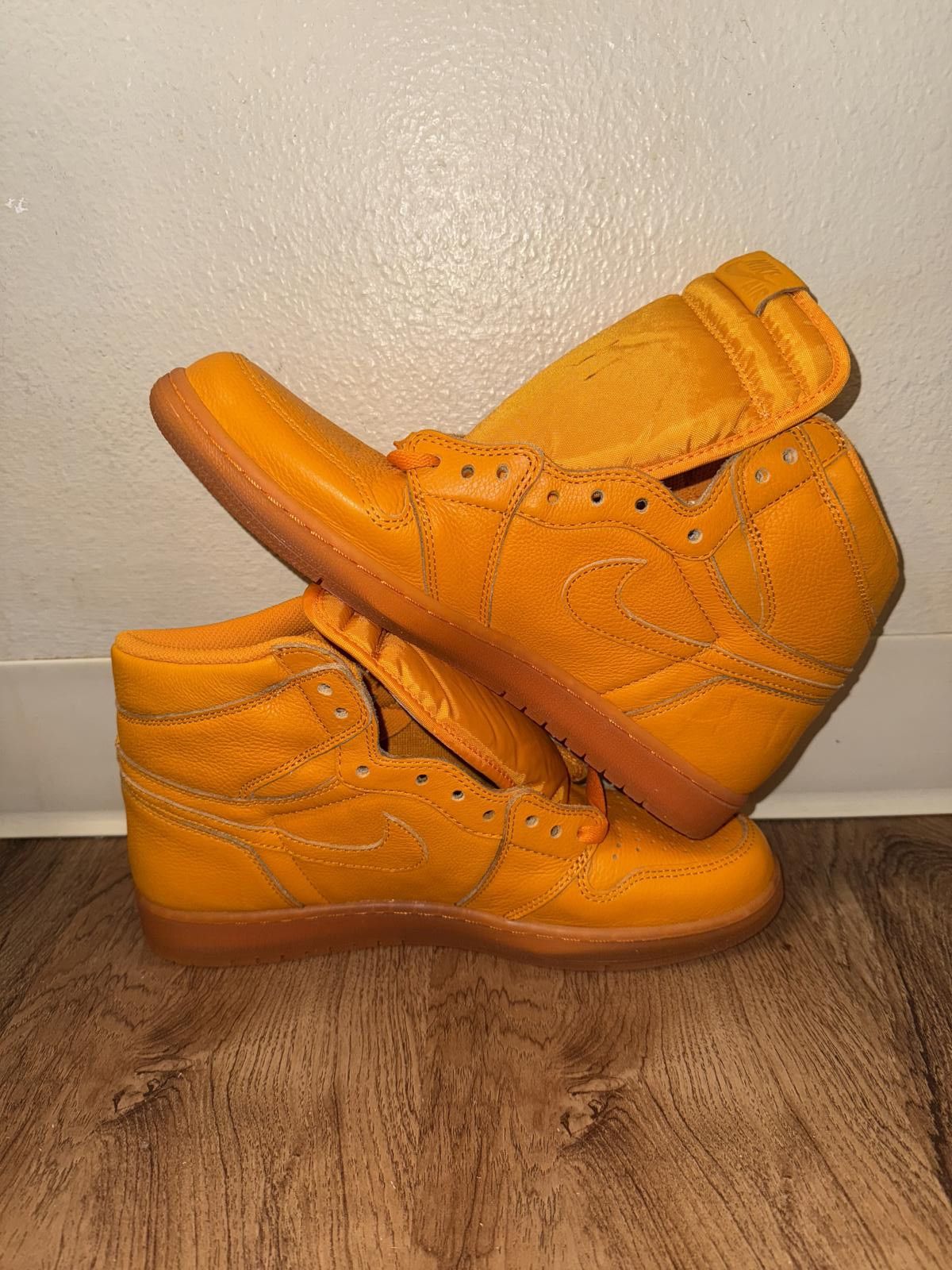 Nike Jordan 1 Retro High Gatorade Orange Peel Size US 11 / EU 44 - 10 Thumbnail