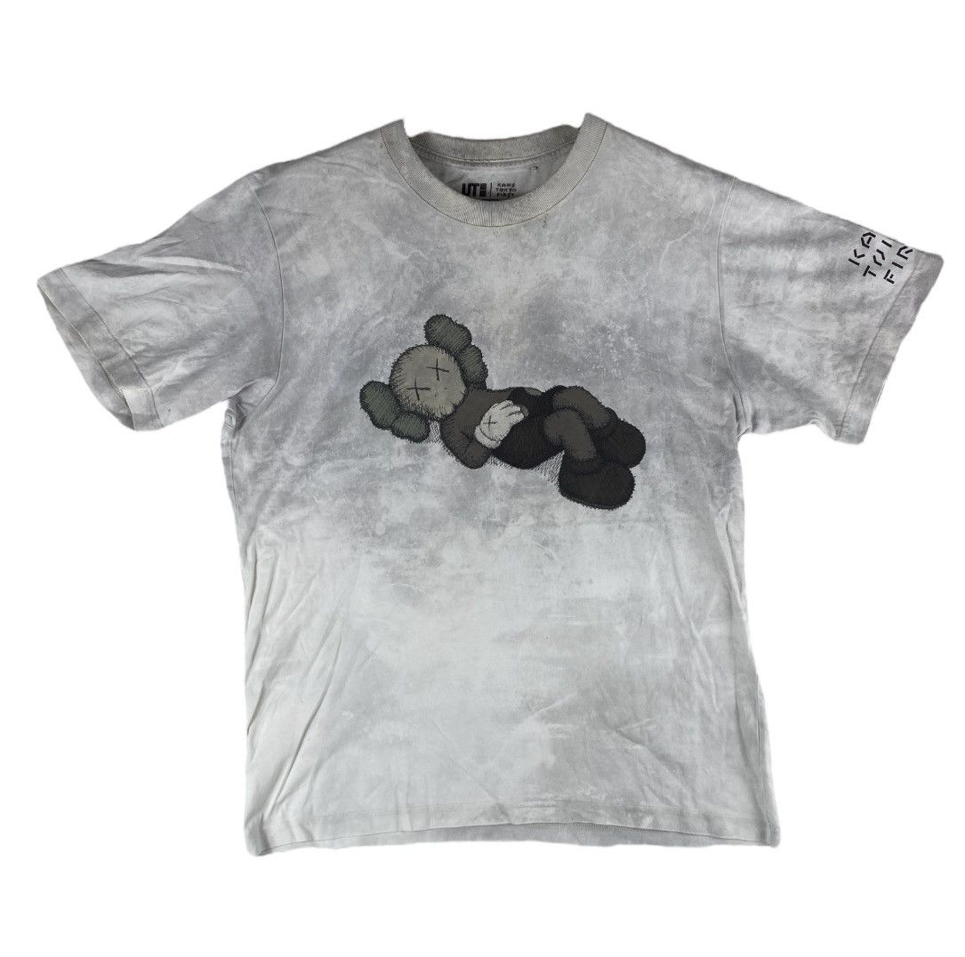 Kaws × Uniqlo × Vintage KAWS x Uniqlo Tokyo First Mori Arts Gallery Exclusive Tee L Size US L / EU 52-54 / 3 - 1 Thumbnail