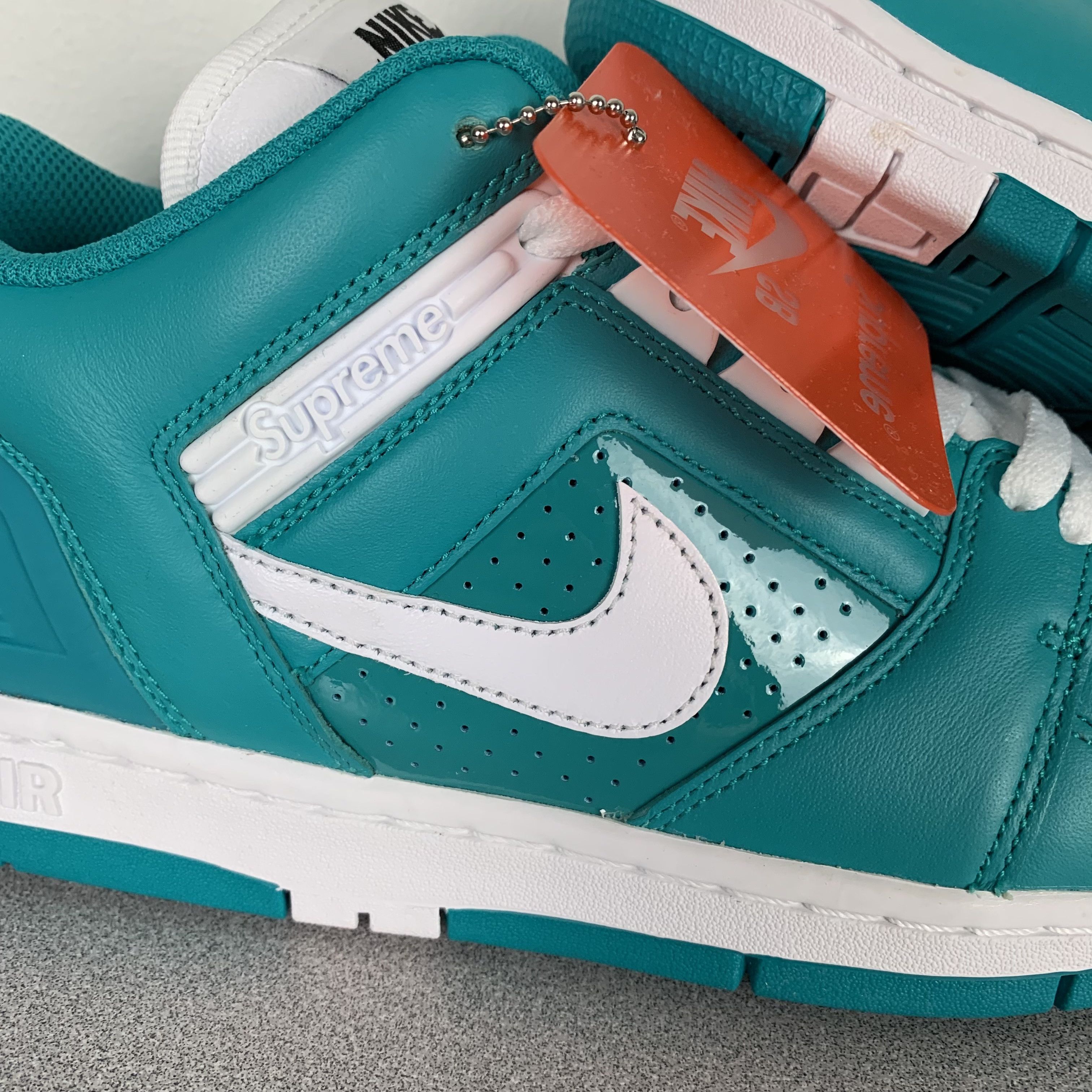 Nike × Supreme Nike SB Air Force 2 Low Supreme Emerald Size US 9 / EU 42 - 3 Thumbnail