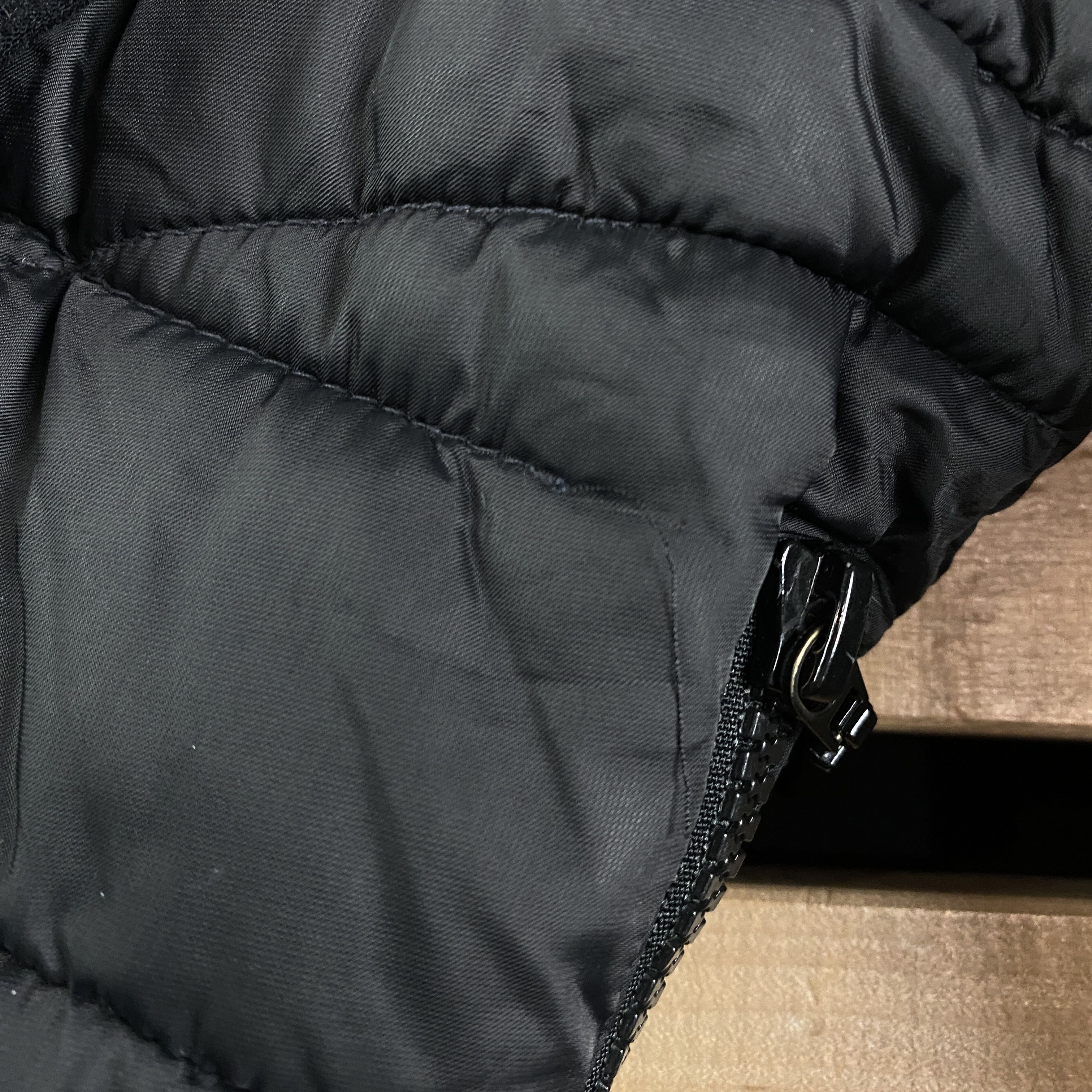 Barbour Mens Down Jacket Barbour Internatioanal SMQ Baffle Size S Size US S / EU 44-46 / 1 - 9 Thumbnail