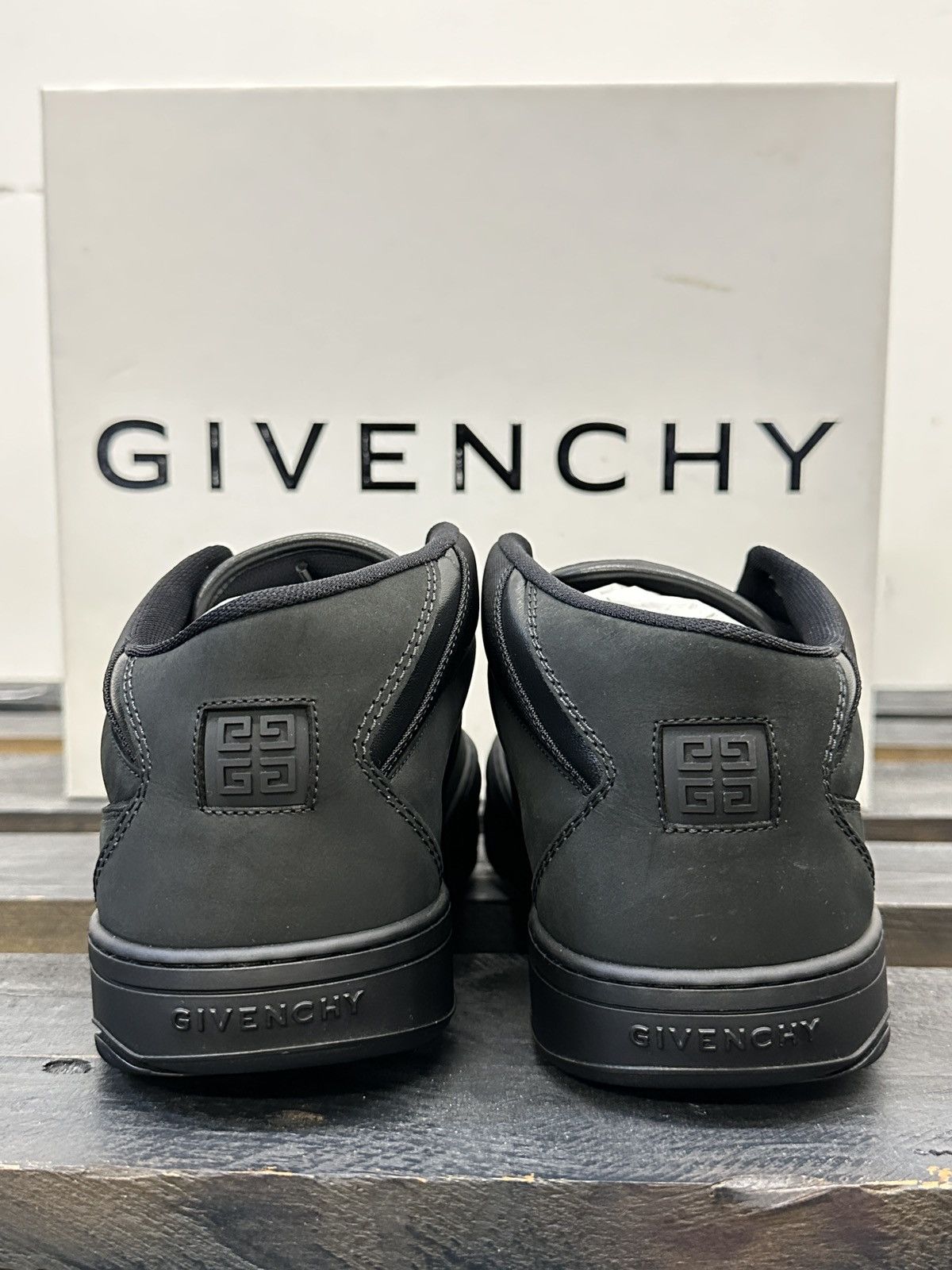 Givenchy Mid Top Sneakers. Sz 41 Size US 8 / EU 41 - 9 Thumbnail
