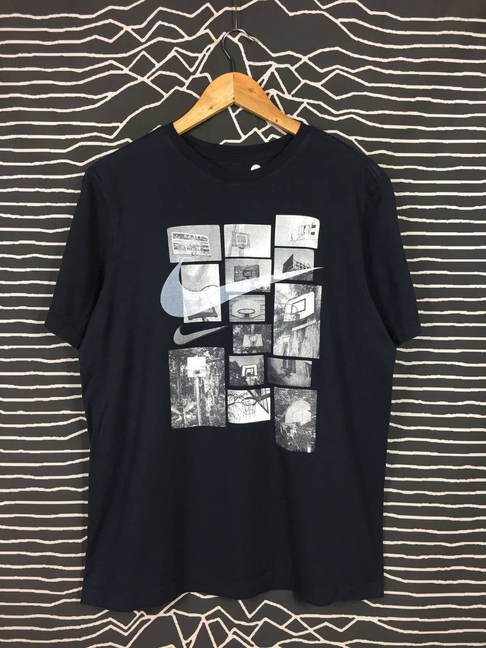 Nike × Vintage Nike Swoosh Hoops One City Basketball Tee Size M Size US M / EU 48-50 / 2 - 2 Thumbnail