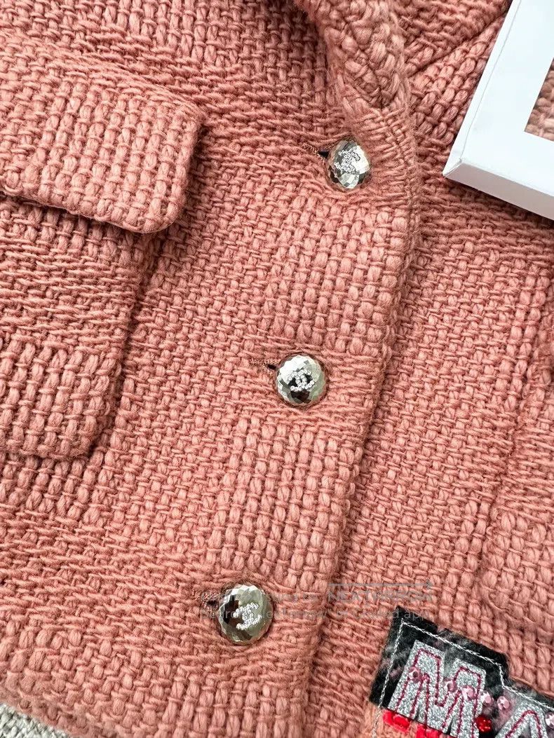 Chanel Chanel 21B Heavy Industry Embroidered Salmon Orange Pink V Size XS / US 0-2 / IT 36-38 - 6 Thumbnail