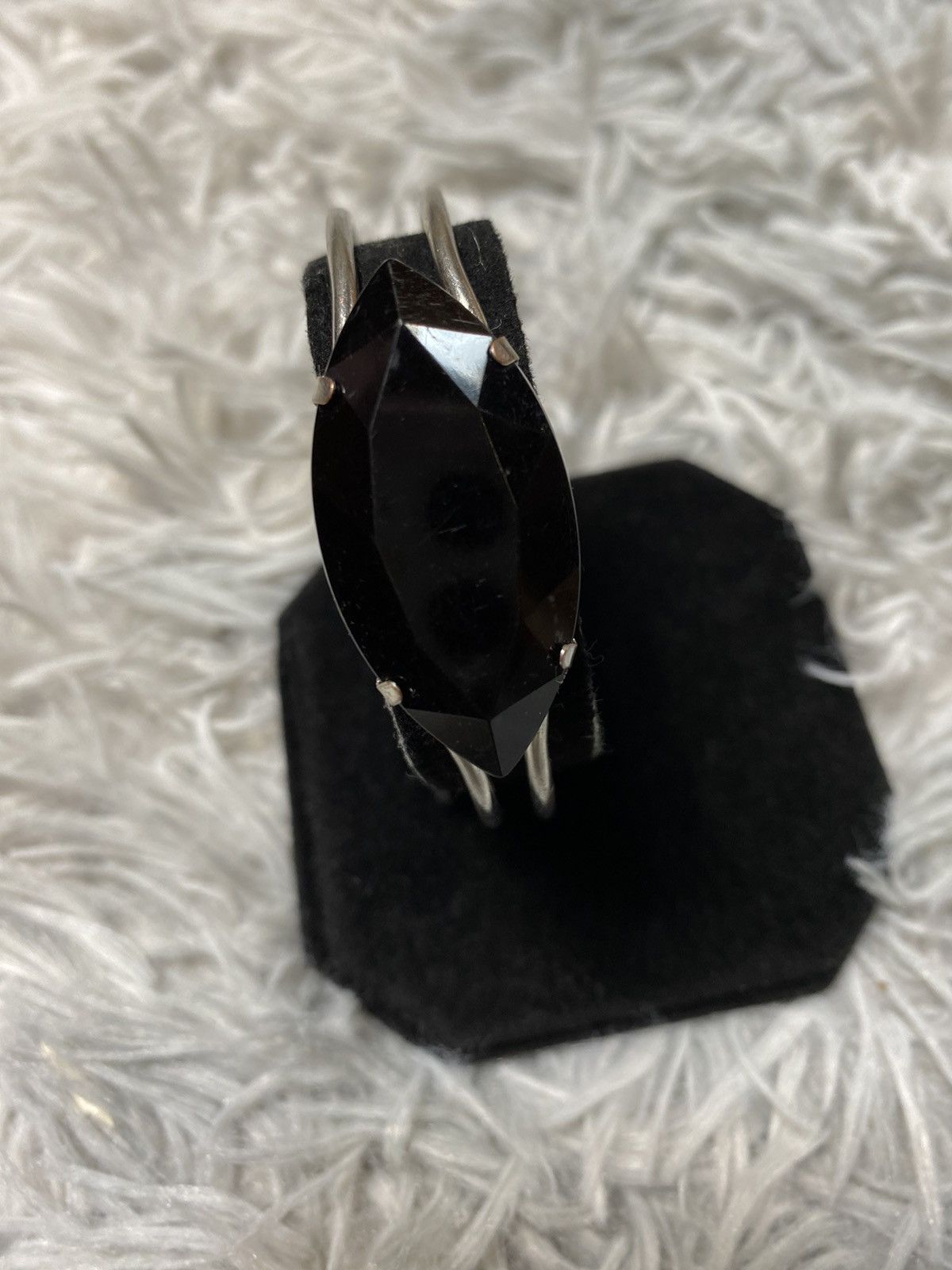 Vintage Vintage Silver Cuff Bracelet with Black Stone Accent Size ONE SIZE - 10 Thumbnail