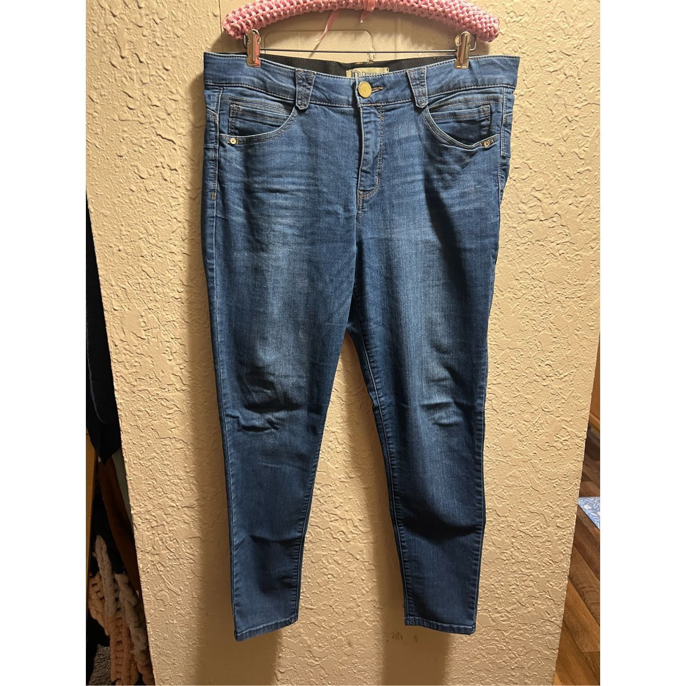 Other Democracy Ab Solution Blue Jeans Woman’s Size 16 Flaws-Marks Size 38" / US 16 / IT 52 - 1 Thumbnail