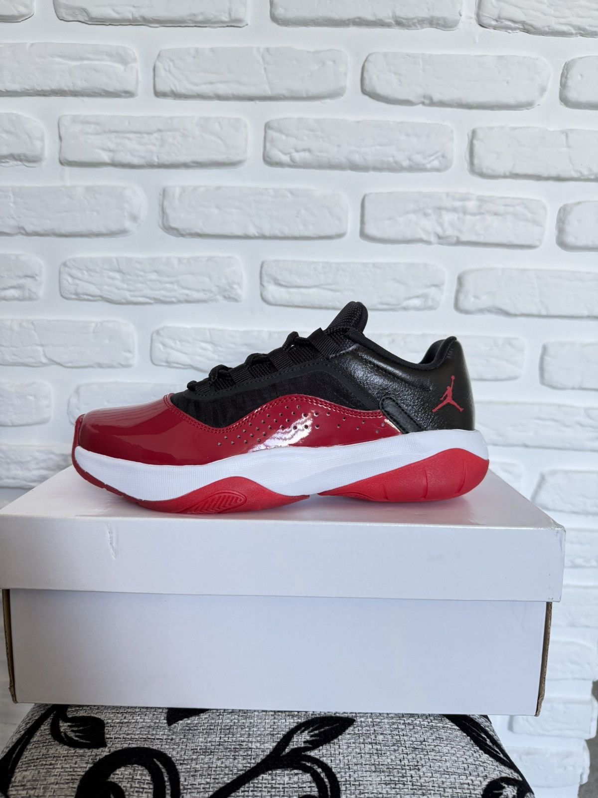 Jordan Brand Nike Air Jordan 11 CMFT Low Size US 7.5 / IT 37.5 - 1 Thumbnail