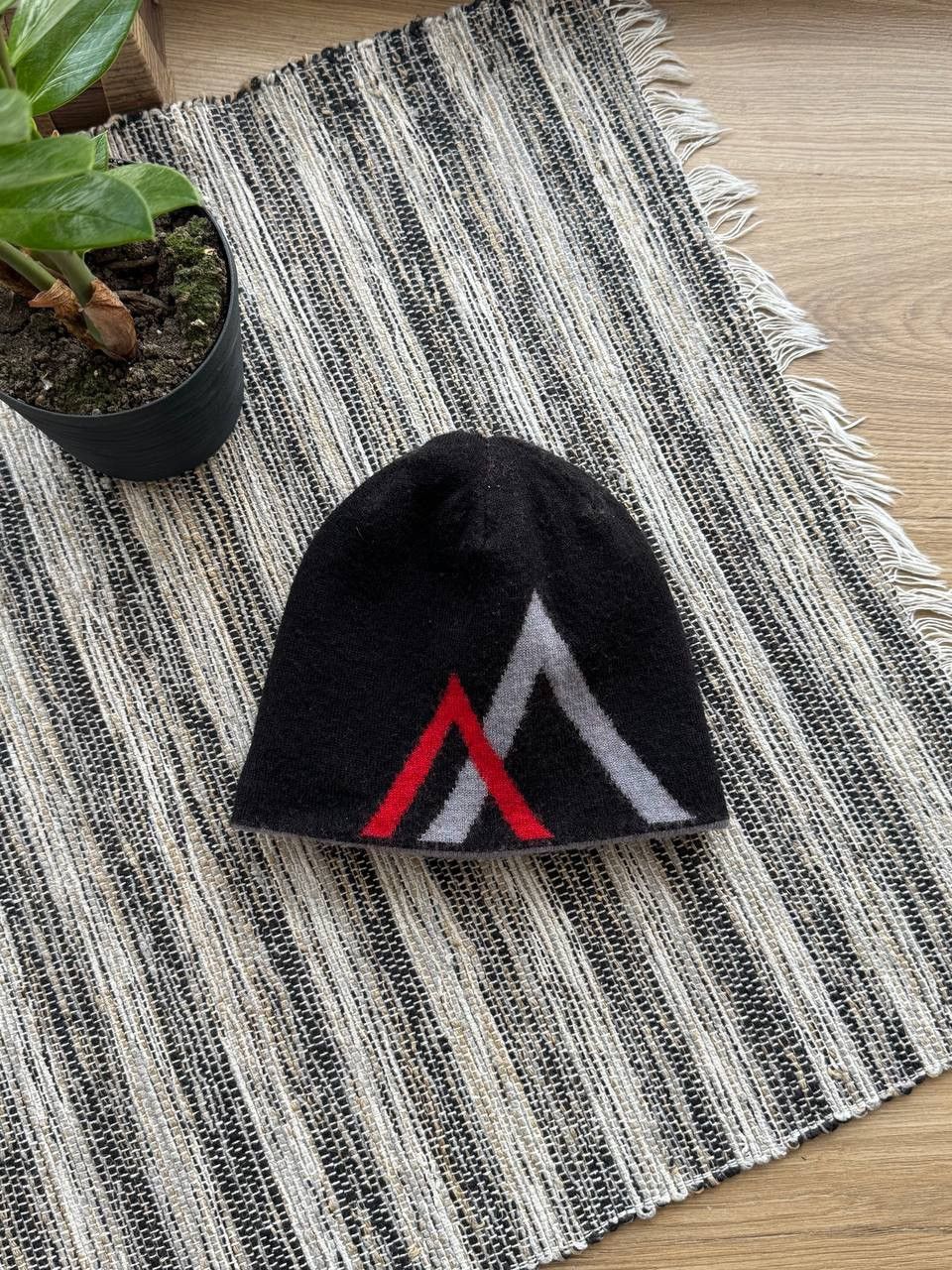 Arc'teryx ARCTERYX HAT REVERSIBLE DOUBLESIDE VINTAGE LOGO BIRD FLEECE Size ONE SIZE - 1 Thumbnail