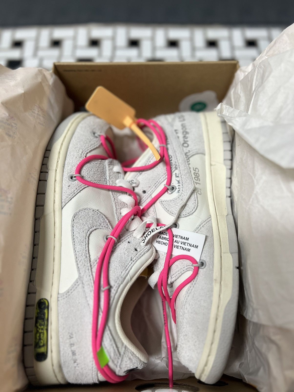 Nike × Off-White Nike Dunk Low Off-White Lot 17 Size US 9 / EU 42 - 1 Thumbnail
