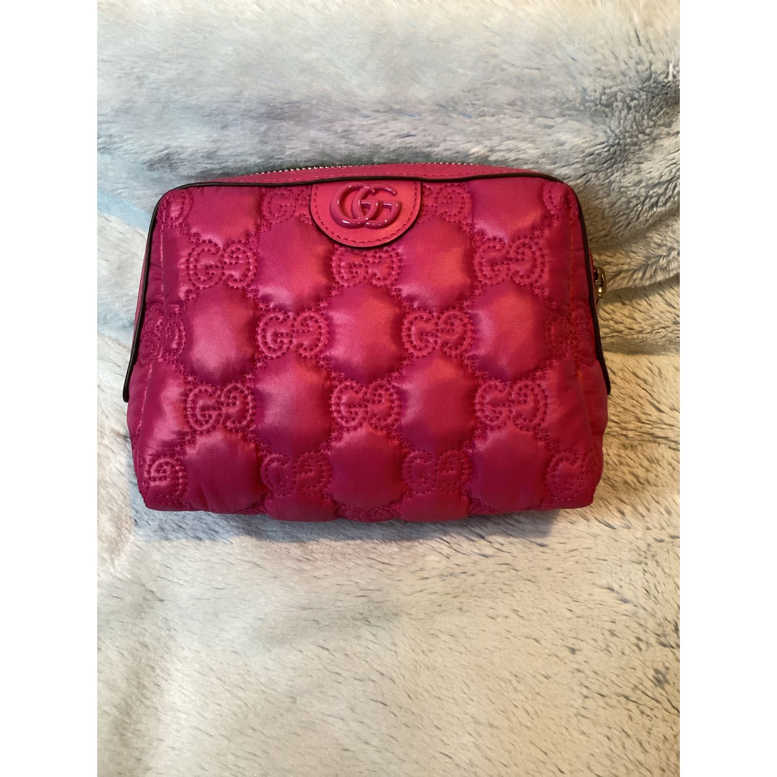 Gucci AUTHENTIC GUCCI GG Matelassé beauty case with dust bag Size ONE SIZE - 1 Thumbnail
