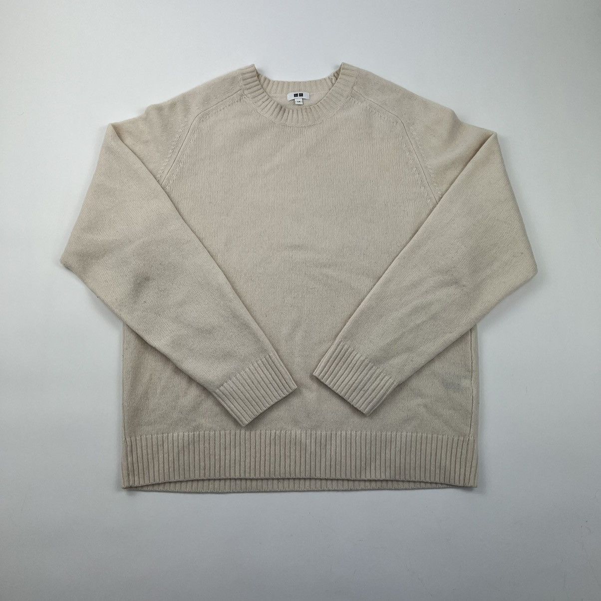 Japanese Brand × Uniqlo Wool Uniqlo Sweater Size US L / EU 52-54 / 3 - 1 Thumbnail