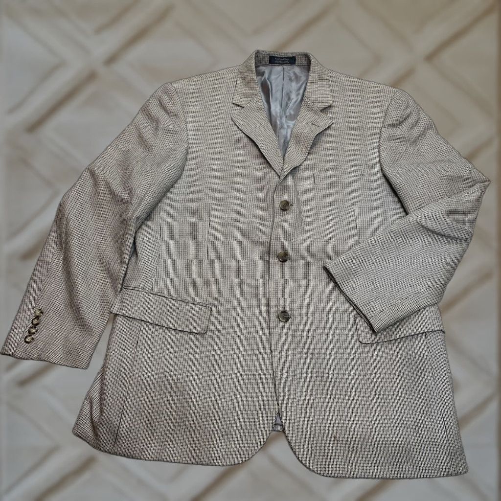 Vintage Andrew Fezza Mens Blazer 44 R Beige Silk Single-Breasted Notch Three-Button Short Sports Coat Formal Size 44R - 1 Thumbnail