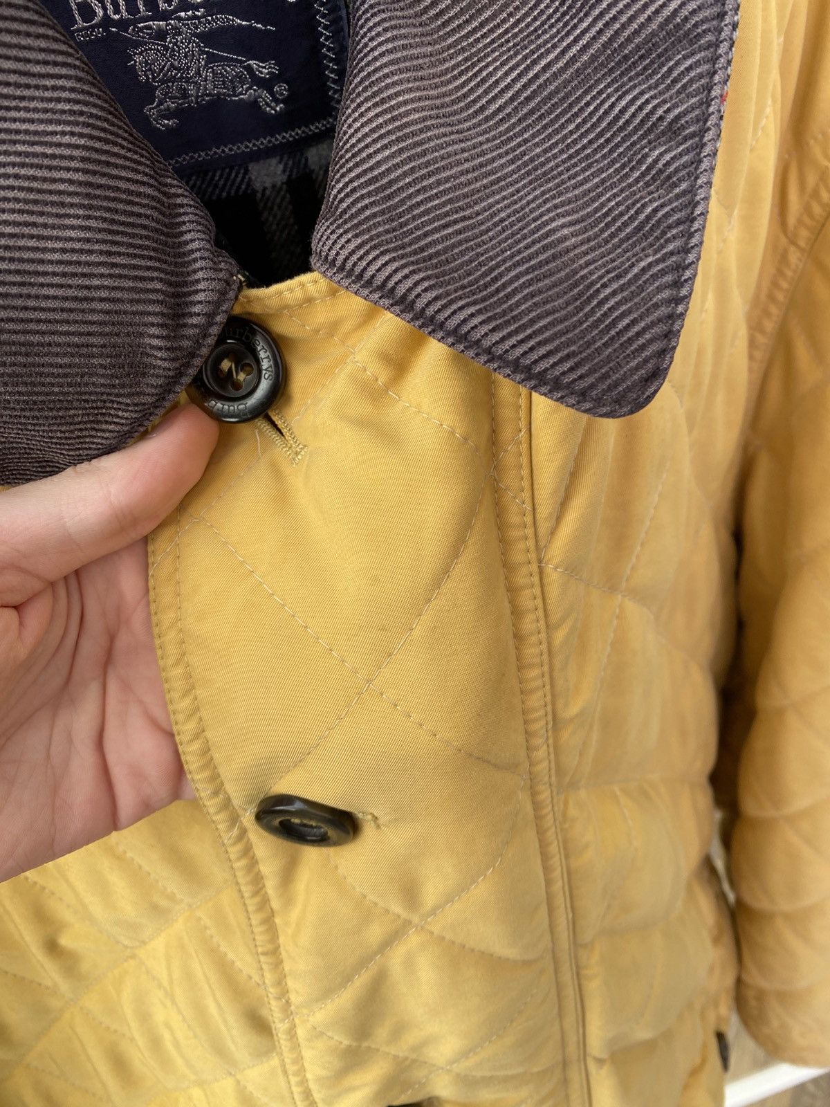 Burberry Vintage Burberry Nova Check Quilted Yellow Jacket Size US L / EU 52-54 / 3 - 13 Thumbnail
