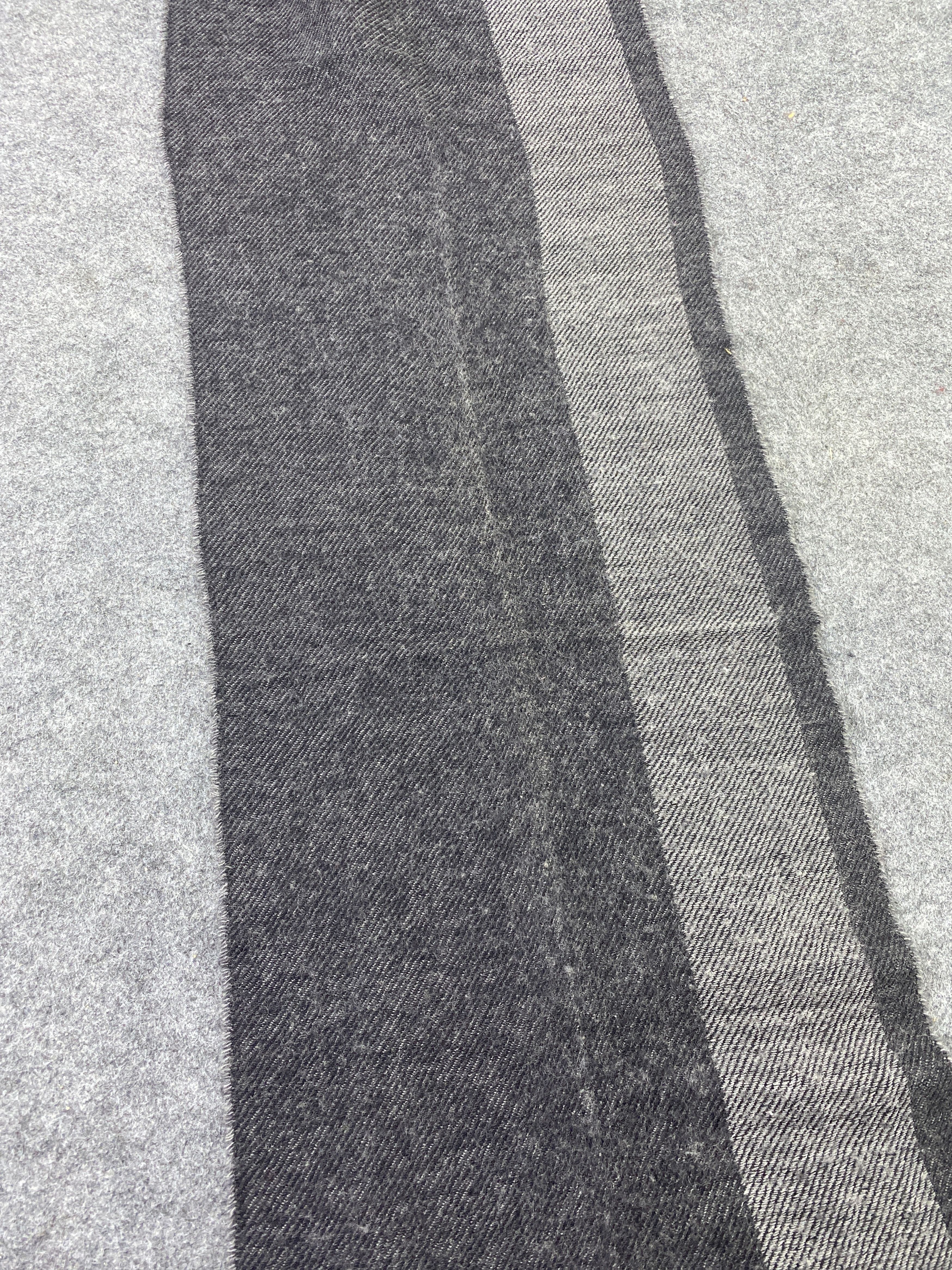 Designer Missing Tag Fendi Scarf/Muffler/Neckwear -T1068 Size ONE SIZE - 8 Thumbnail