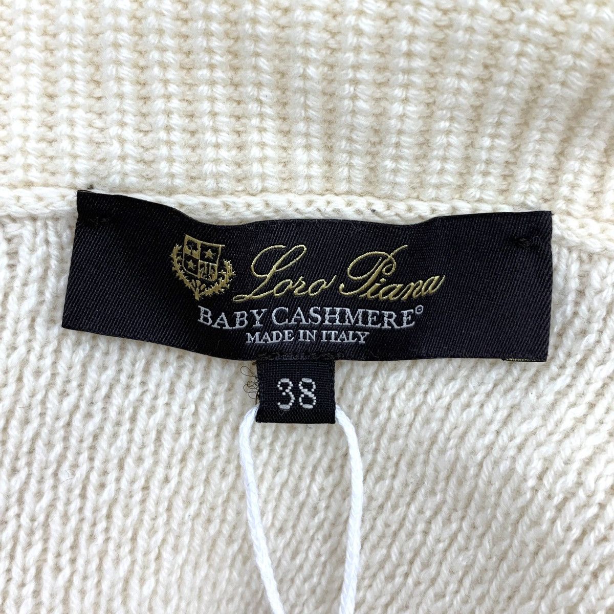 Loro Piana Loro Piana Beige Cashmere Long Sleeve Knit Sweater K26WX Size M / US 6-8 / IT 42-44 - 6 Thumbnail