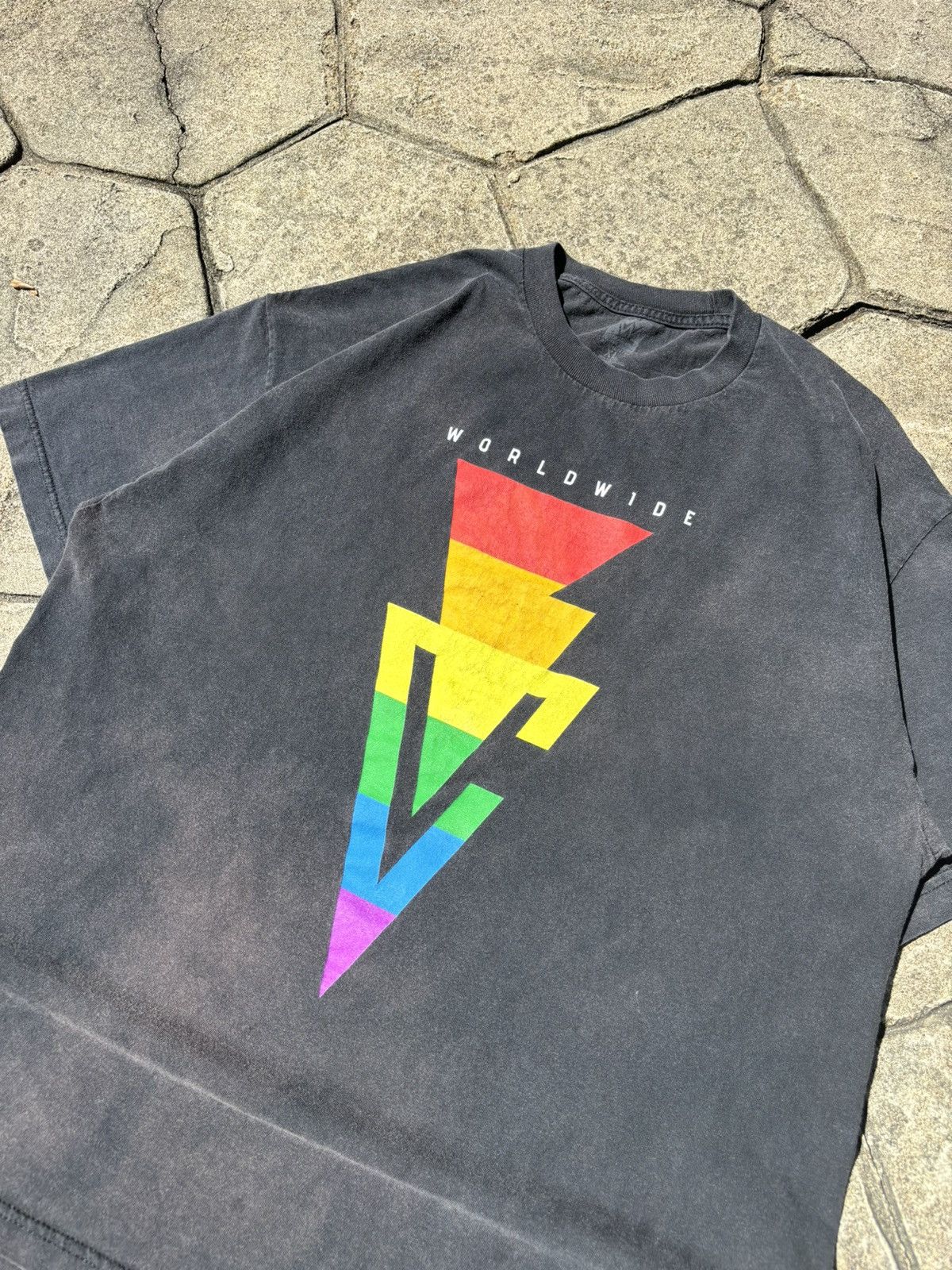 Vintage × WWE Y2K WWE Finn Balor Faded Graphic Wrestling Tshirt Size US XL / EU 56 / 4 - 3 Thumbnail