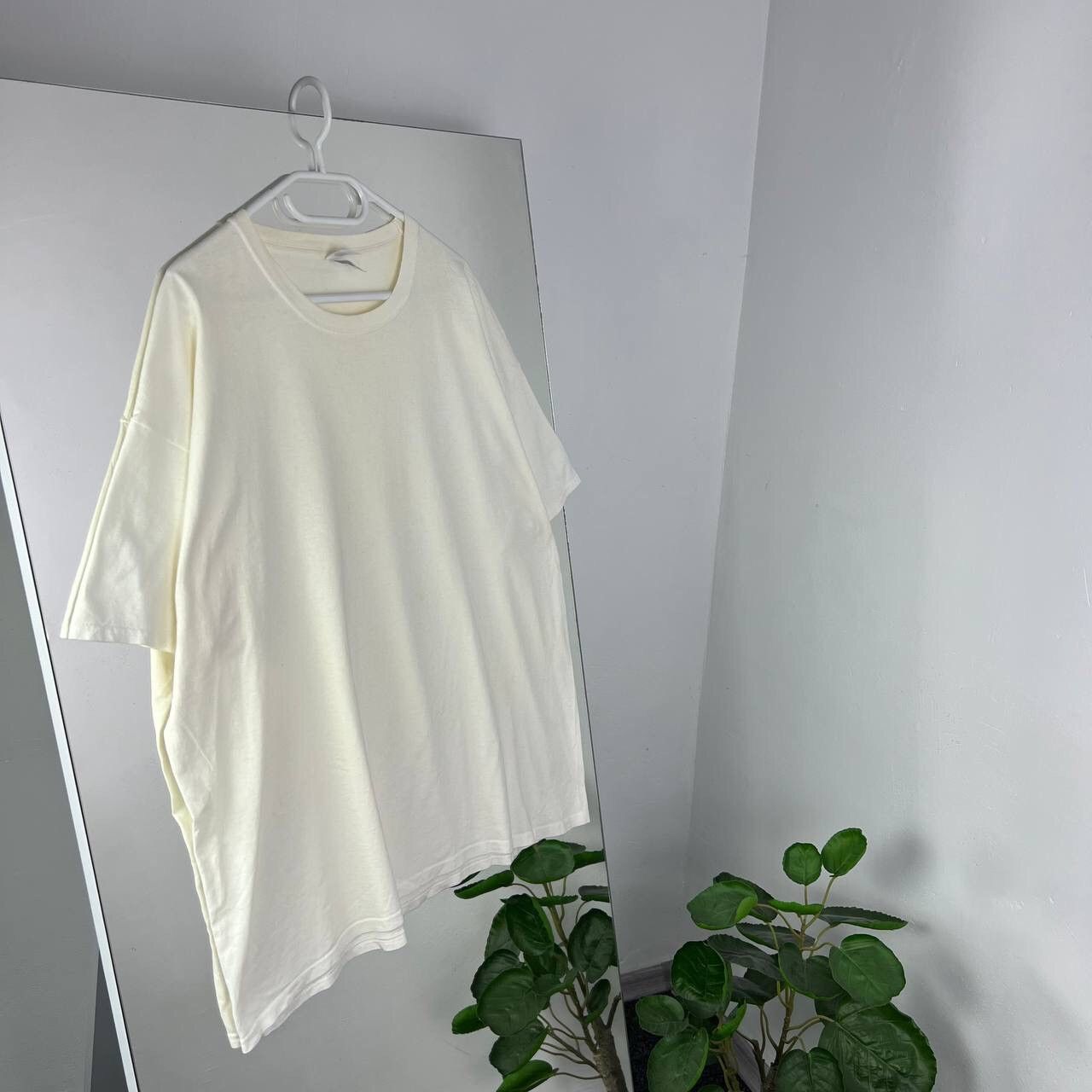 Fruit Of The Loom Vintage Y2k Style Baggy Blanket Tee Oversized White Size US XXL / EU 58 / 5 - 1 Thumbnail