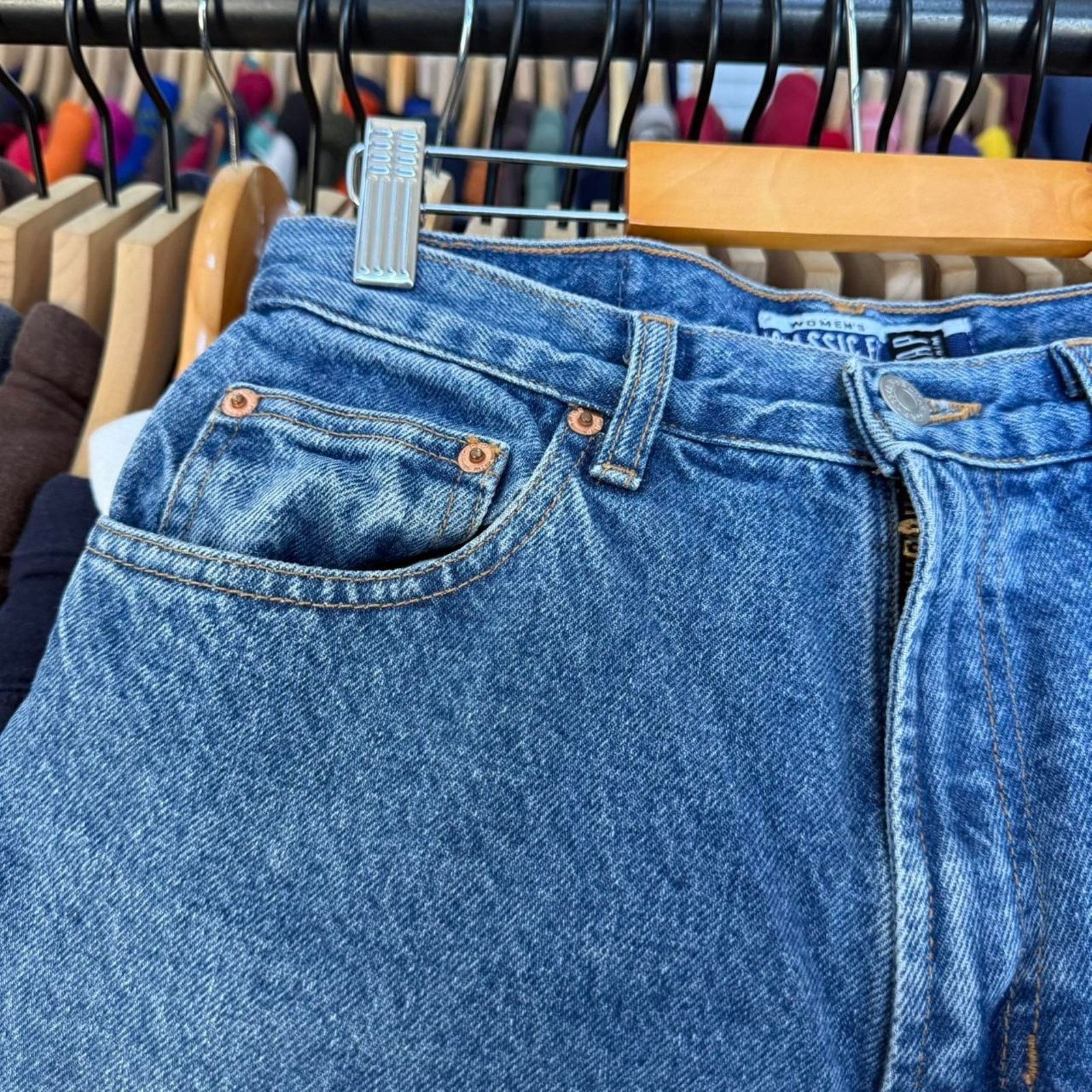 Gap Vintage 2001 Women’s Gap Classic Fit Jeans Blue Size 28" / US 6 / IT 42 - 4 Thumbnail