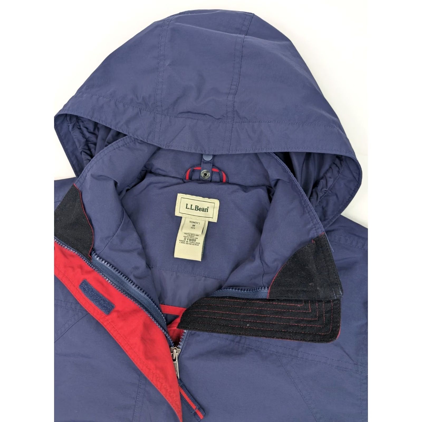 Vintage VINTAGE LL Bean Rain Jacket Women M Reg Navy Blue Stowaway Hood Hooded Zipper Logo Button Liner Not Included Jacket Size M / US 6-8 / IT 42-44 - 2 Thumbnail