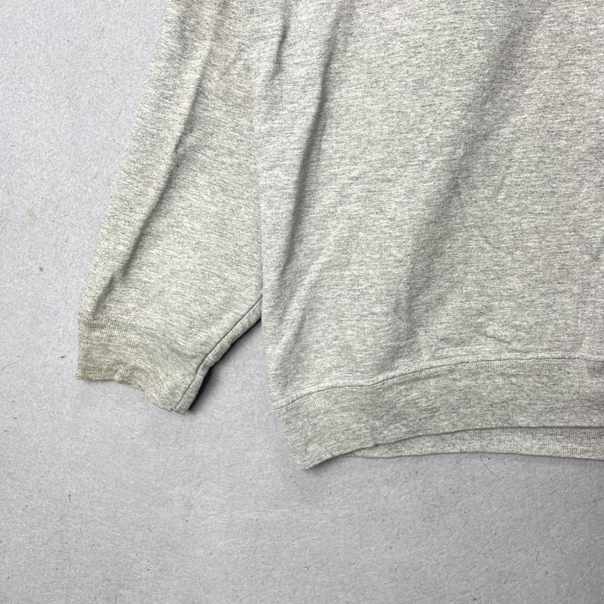 Nike Vintage Nike Mini Swoosh Grey Crewneck Sweatshirt Size US L / EU 52-54 / 3 - 5 Thumbnail