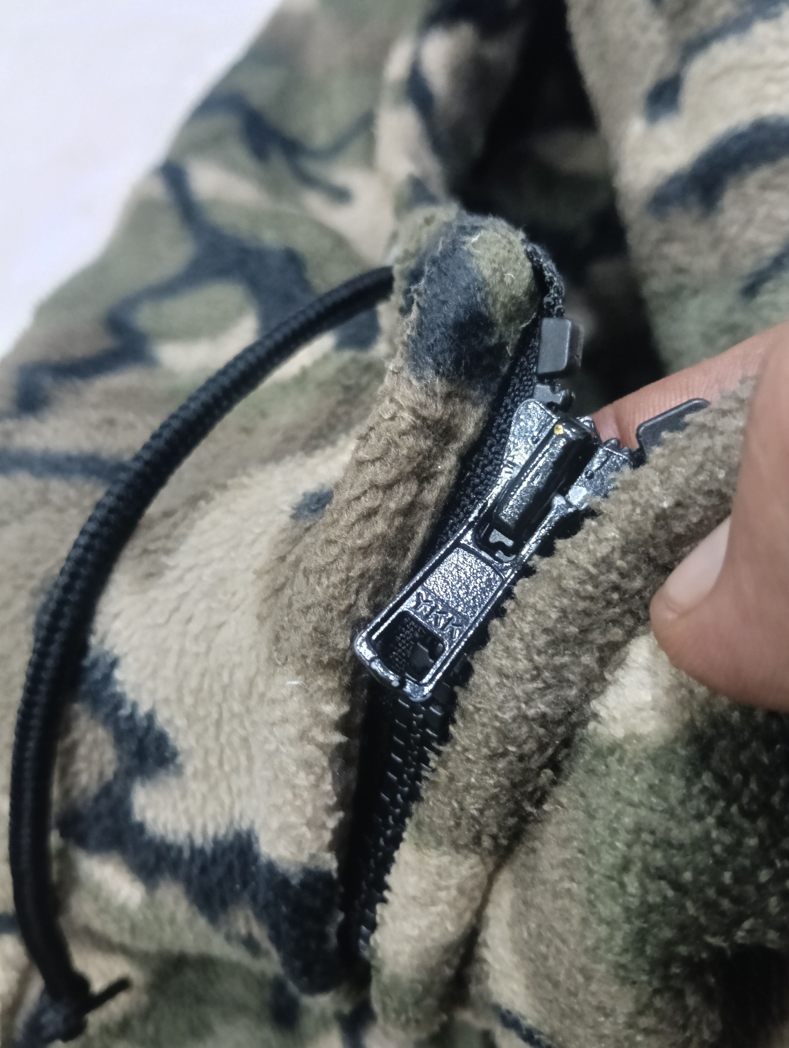 Carhartt Carhatt Camo Hooded Fleece Size US L / EU 52-54 / 3 - 6 Thumbnail