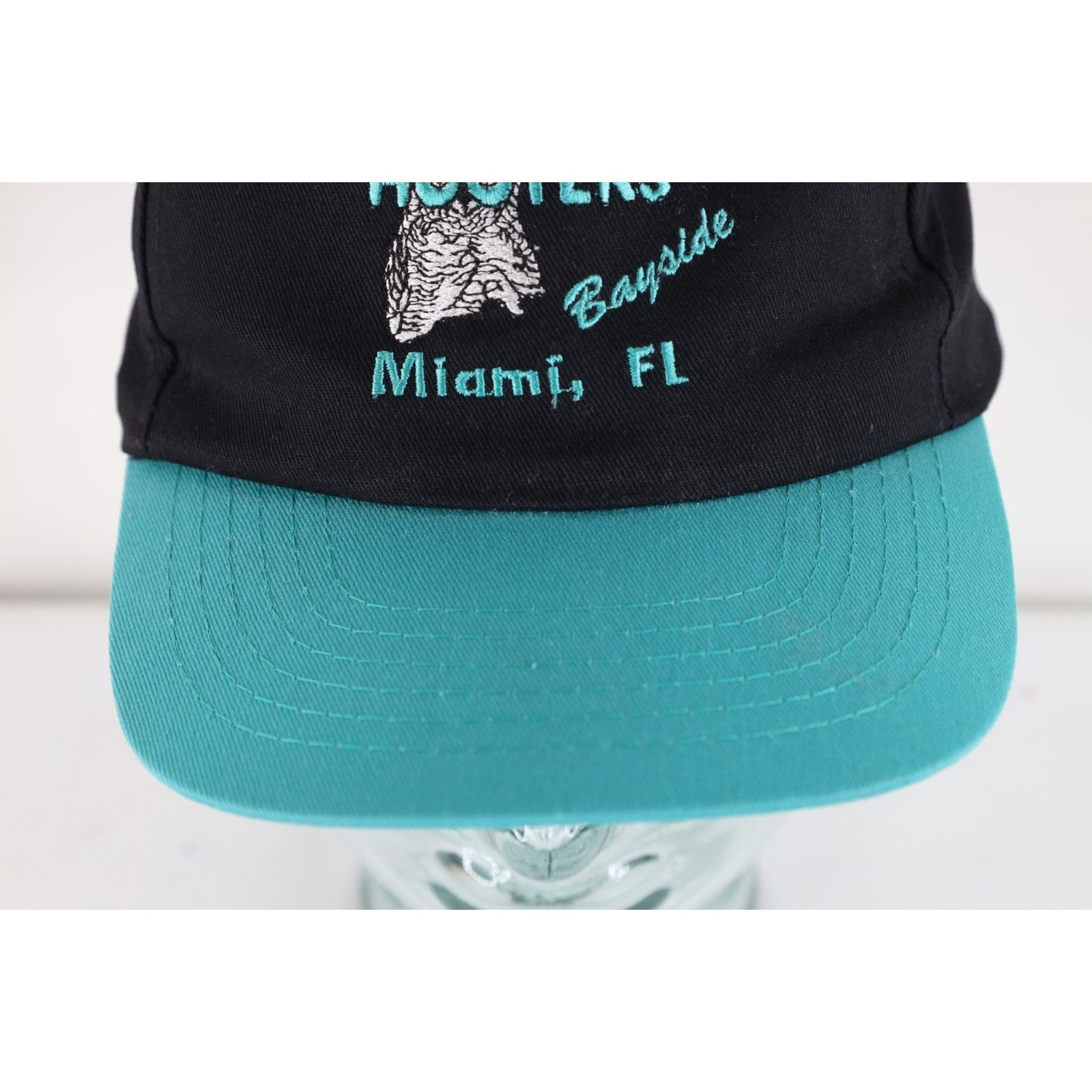 Vintage Vintage 90s Hooters Bayside Miami Florida Snapback Hat Size ONE SIZE - 3 Thumbnail