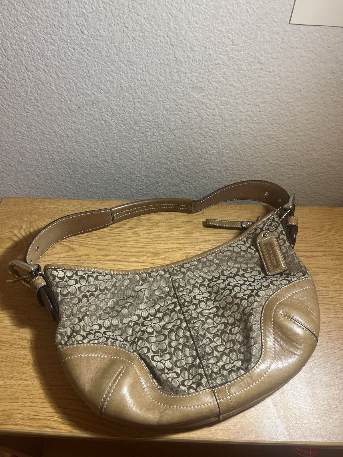 バッグ Coach Vintage Leather Hobo Shoulder Bag Vintage Coach Hobo Bag Black Silver Buckles and Grommets