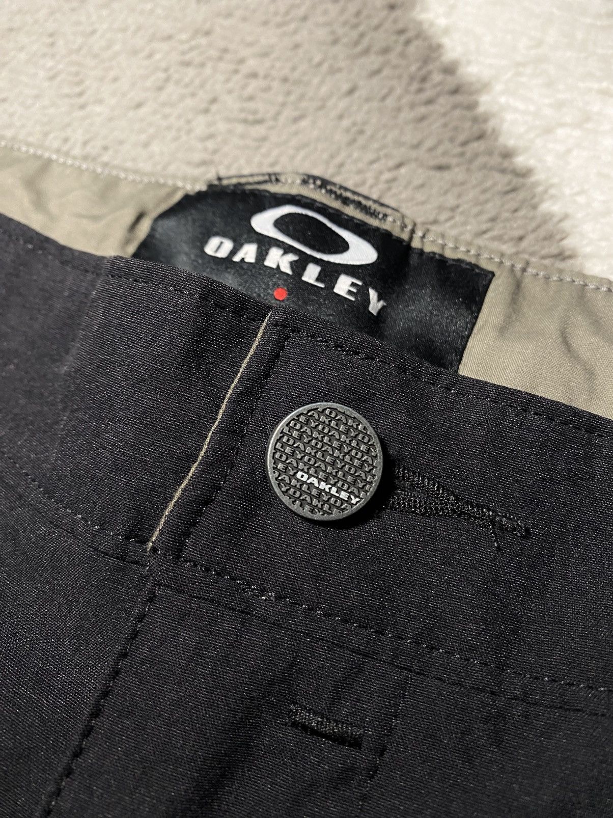 Oakley × Vintage Oakley Nylon Straight Fit Classic Logo Pants Trousers Black Size US 34 / EU 50 - 7 Thumbnail