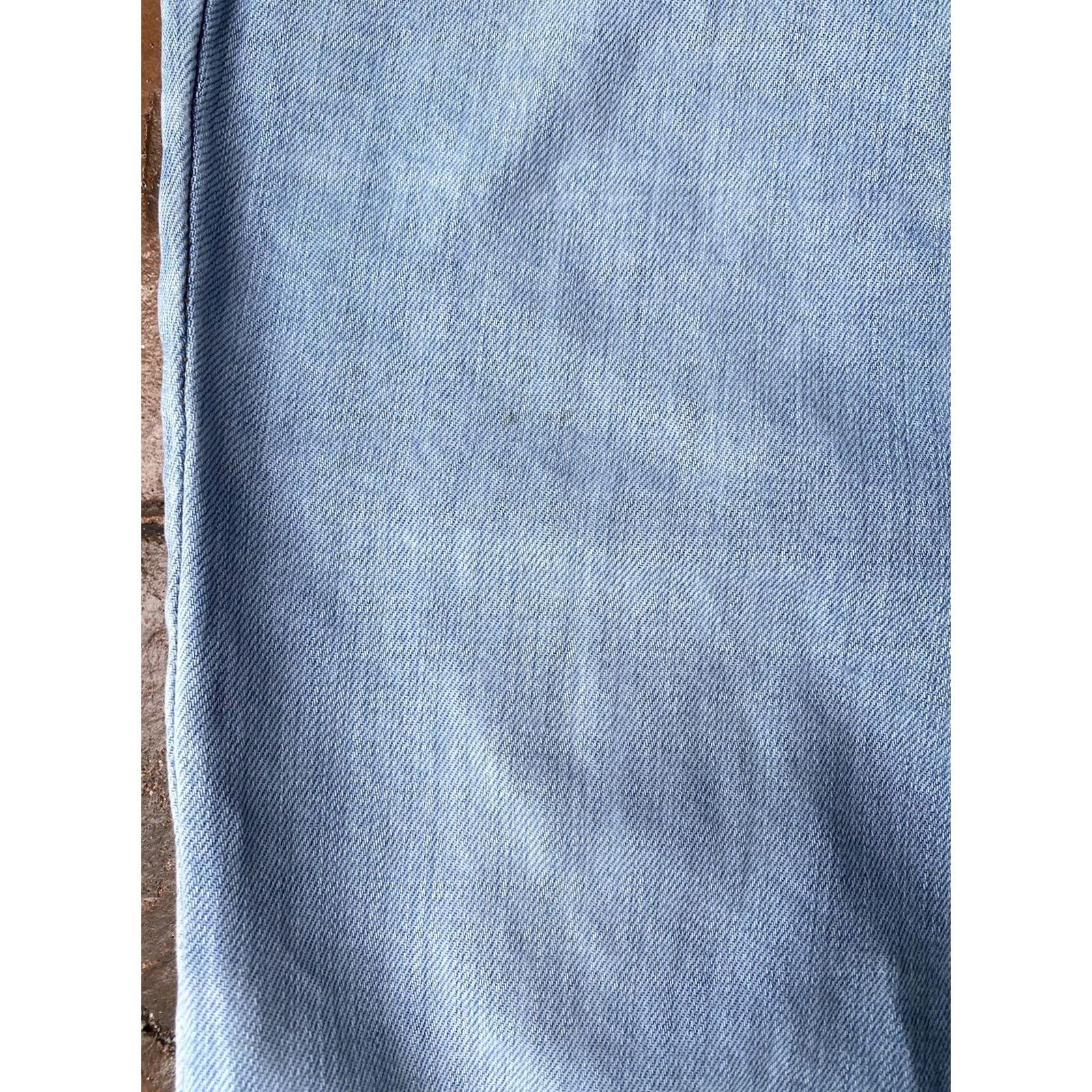 Calvin Klein VINTAGE Calvin Klein Jeans Flare Women’s 8 Light Wash Denim Blue Cotton Blend Size 8 Regular Inseam 32 Pockets Zipper Button Mens? Size 30" / US 8 / IT 44 - 3 Thumbnail