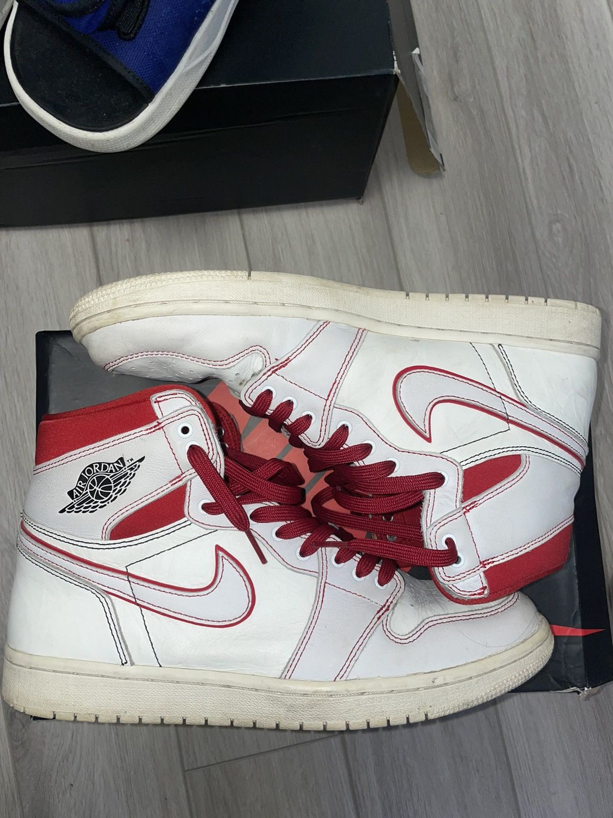 travis scott jordans 4s