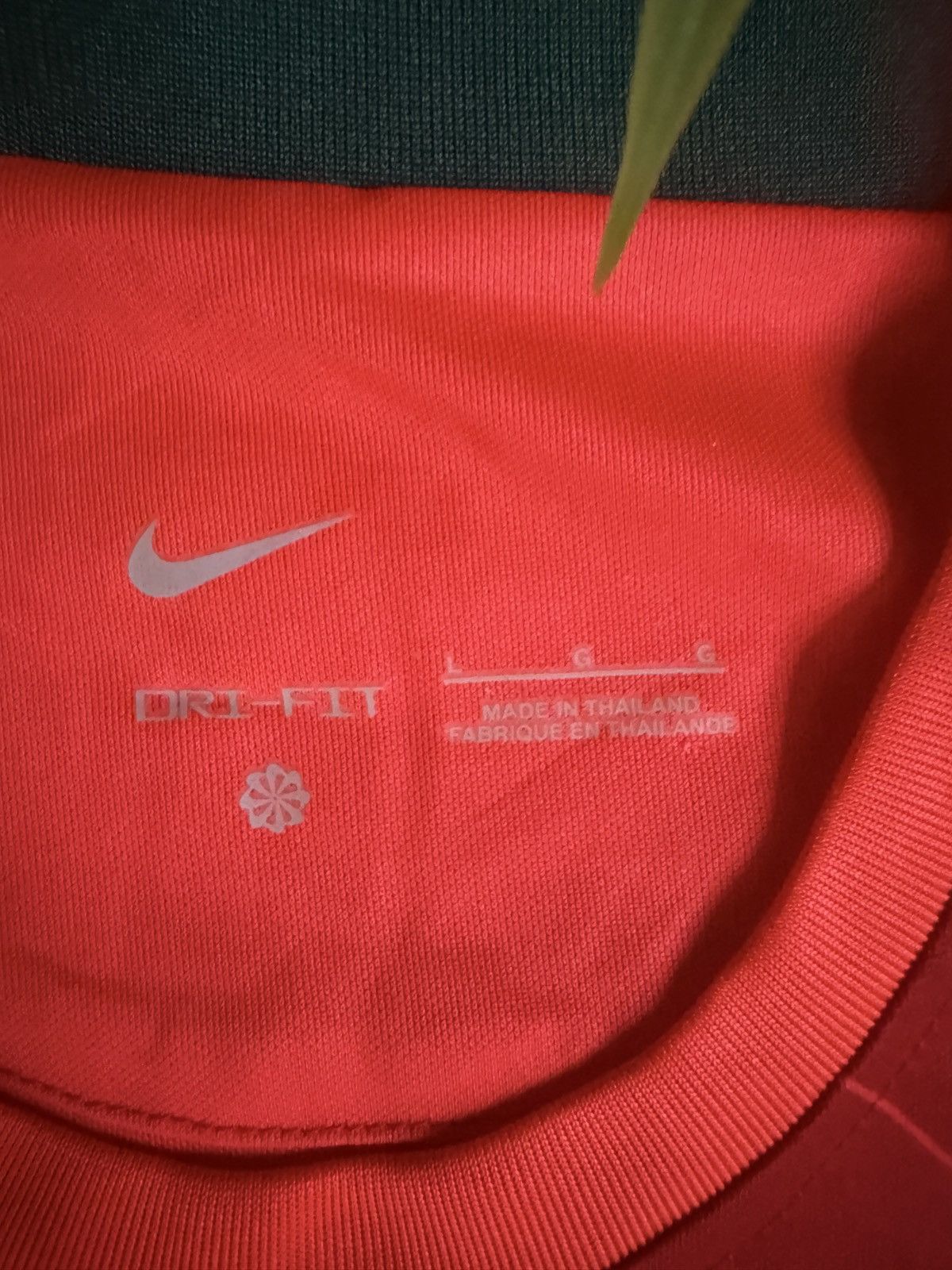 Nike Liverpool 2021/22 Home Soccer Jersey Nike Football Shirt Size US L / EU 52-54 / 3 - 6 Thumbnail