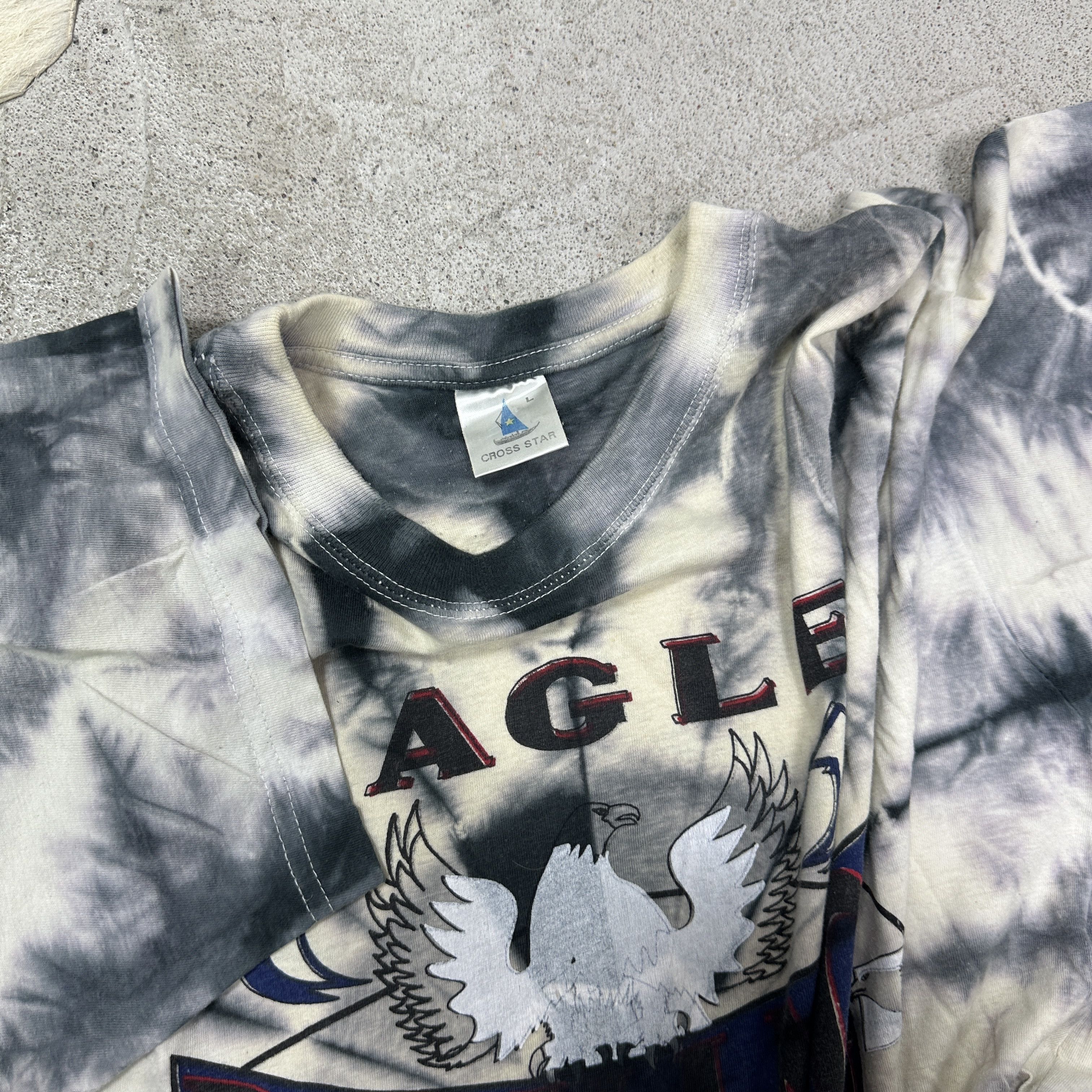 Vintage Vintage Streetwear Oversize Preppy Eagle Tie-Dye 90s T-shirt Size US L / EU 52-54 / 3 - 3 Thumbnail