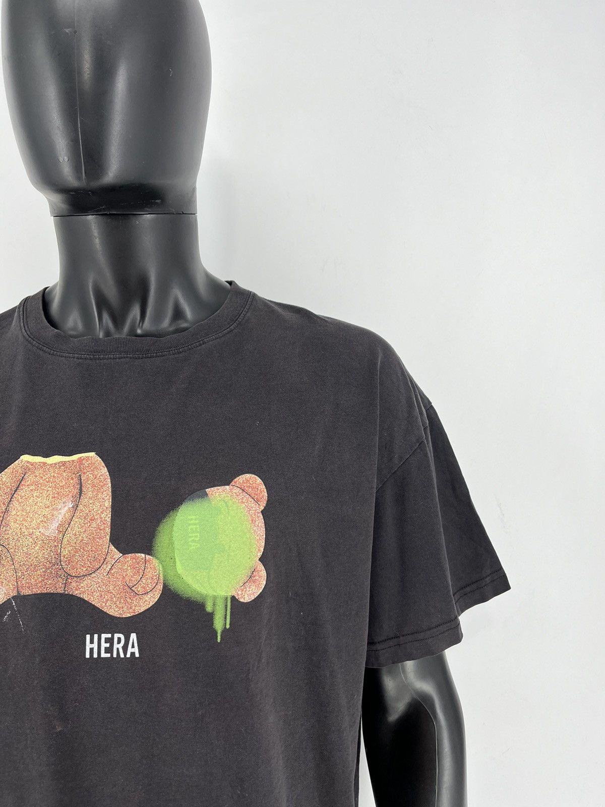 Japanese Brand × Vintage Vintage Y2K Hera logo Oversized Tee Shirt Streetwear Style Size US L / EU 52-54 / 3 - 7 Thumbnail