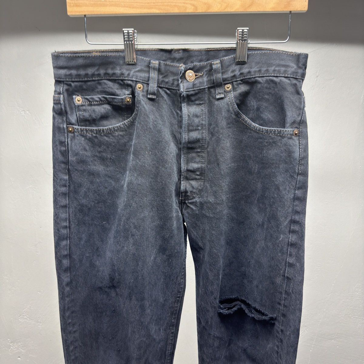 Levi's 90s Levi's 501 Black Distressed Jeans ERD Grunge Chrome Size US 30 / EU 46 - 4 Thumbnail