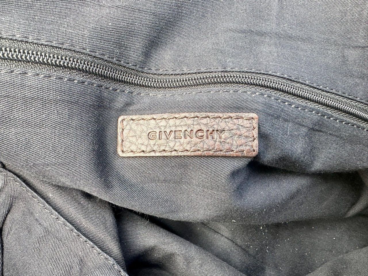 Givenchy Authentic Givenchy Medium Nightingale Goat Leather Size ONE SIZE - 5 Thumbnail