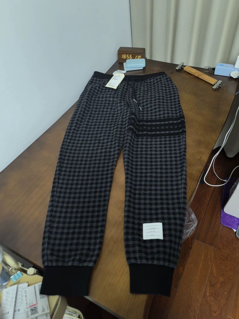 Thom Browne Thom Browne size3 Four-earner trousers Size US 27 - 1 Thumbnail