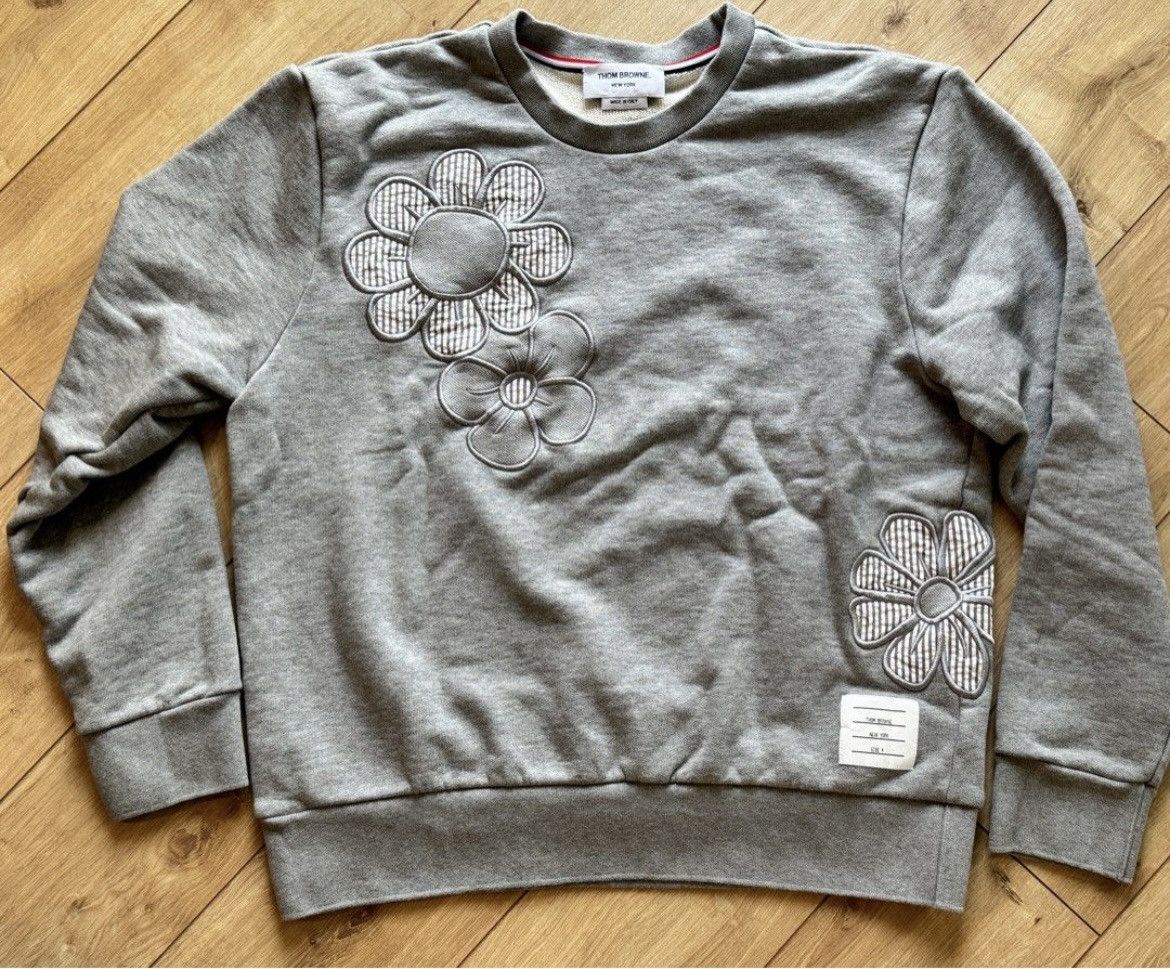 image of Thom Browne Classic Loopback Floral Applioue Sweatshirt in Grey, Men's (Size XL)