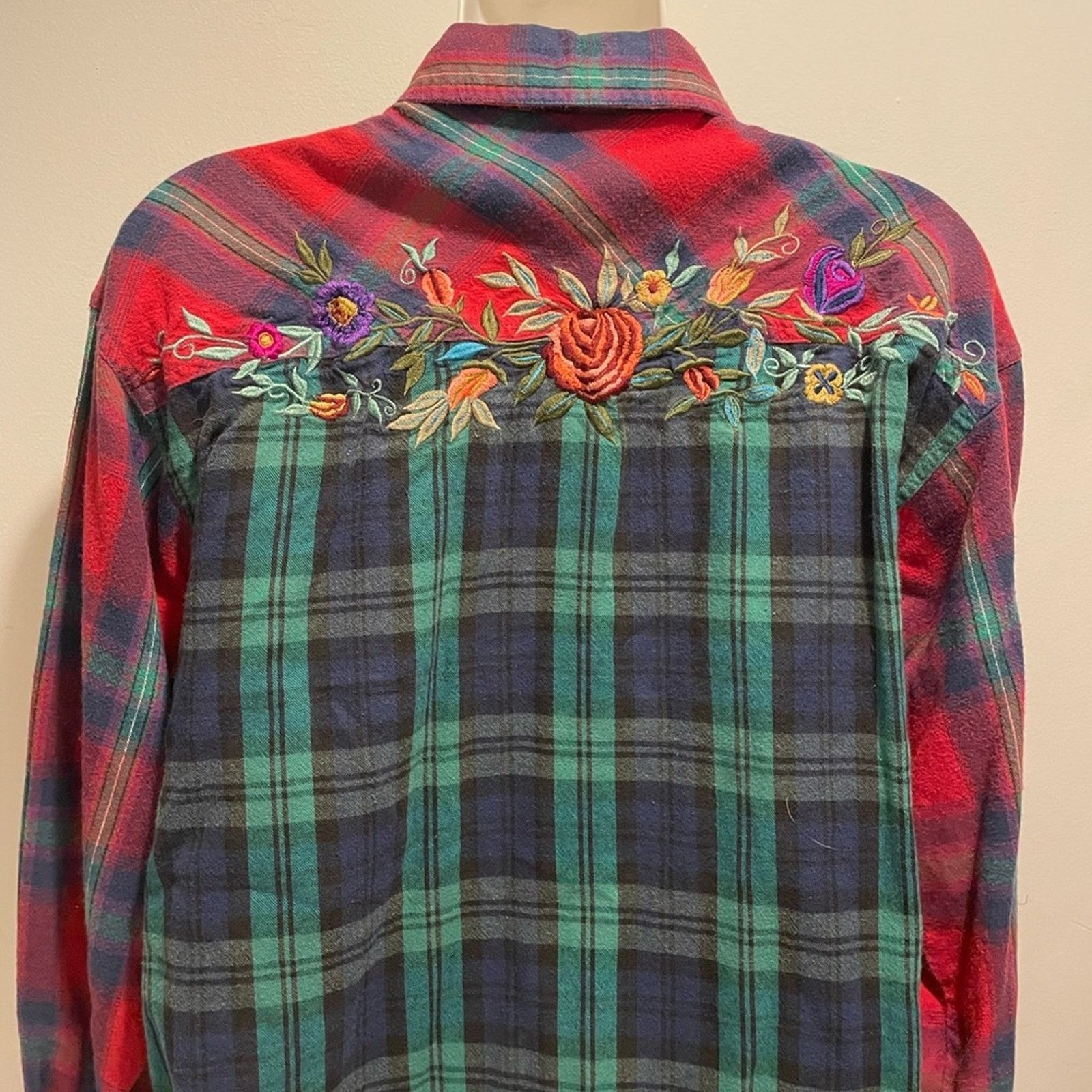 Vintage QPS Brand VTG Flannel Button Down Shirt Floral Embroidery Size S / US 4 / IT 40 - 2 Thumbnail