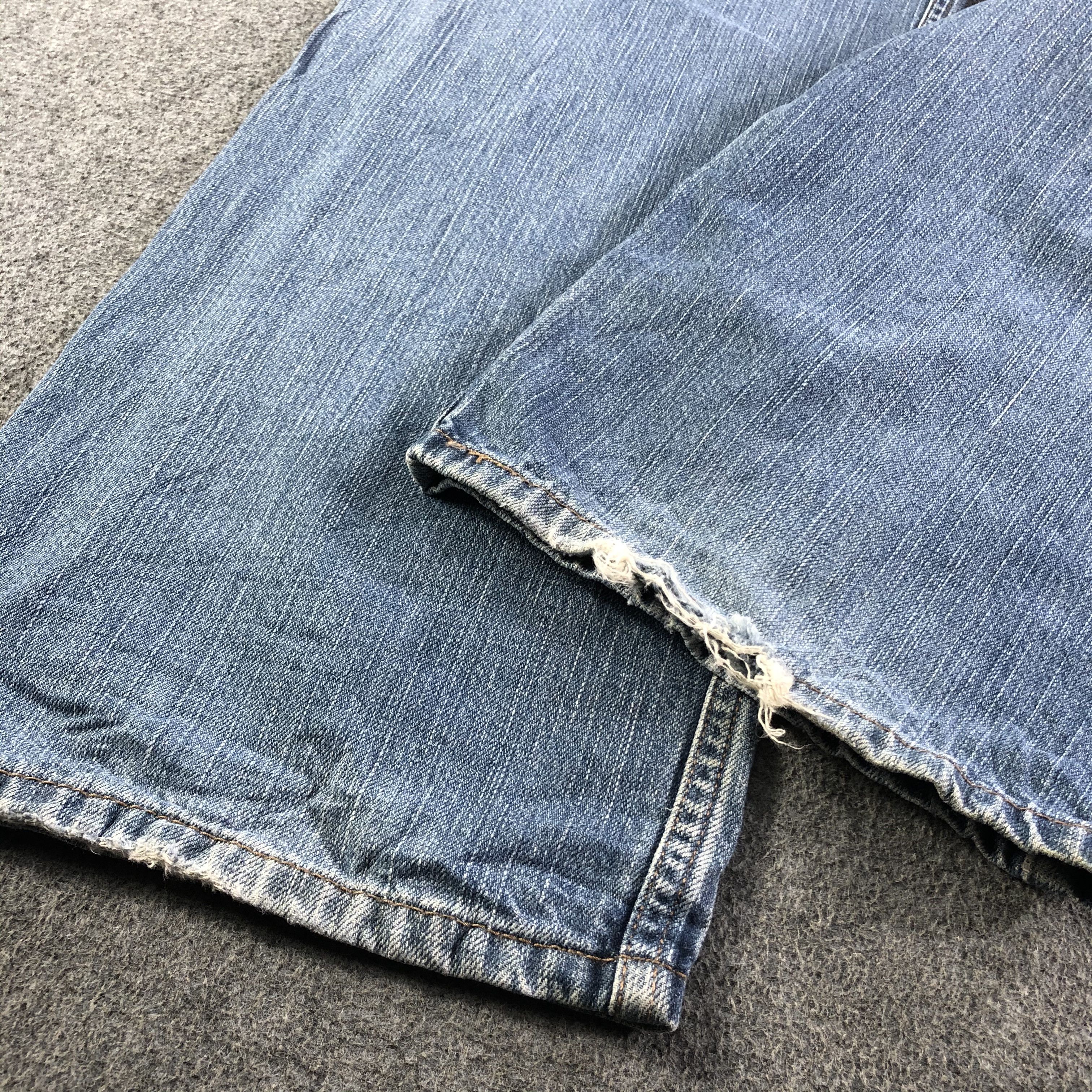 Vintage Blue Wash Levis 569 Jeans-J4474